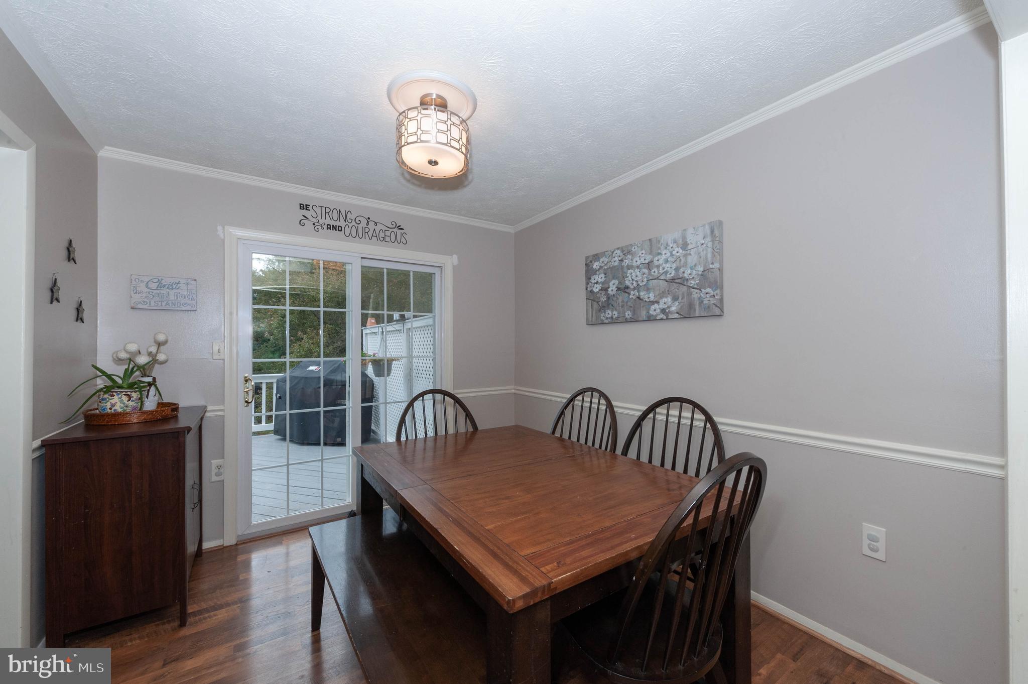 THE PROVINCES - Residential