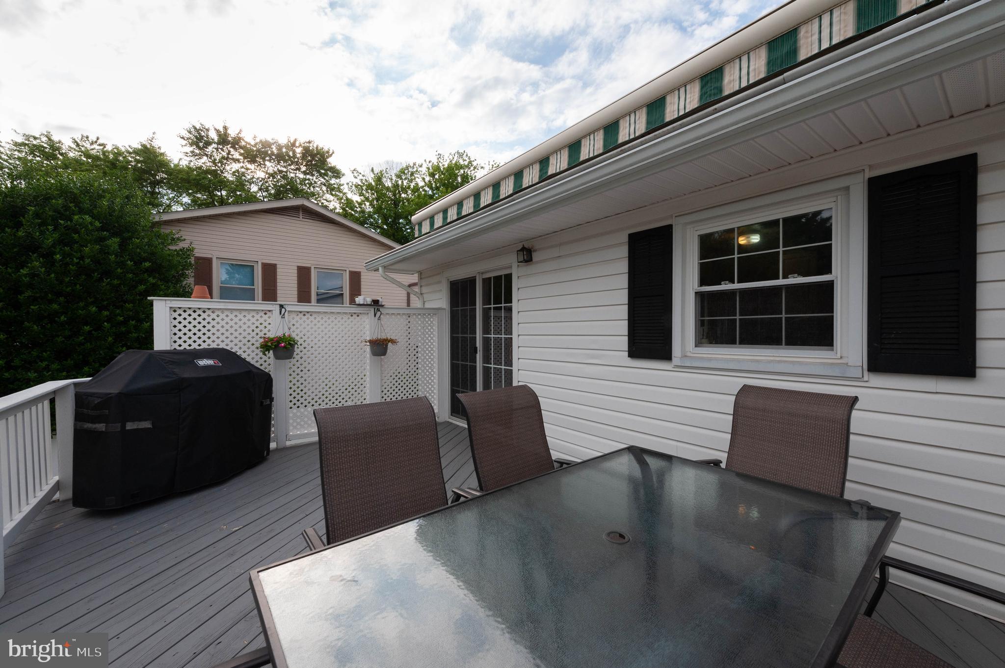 THE PROVINCES - Residential