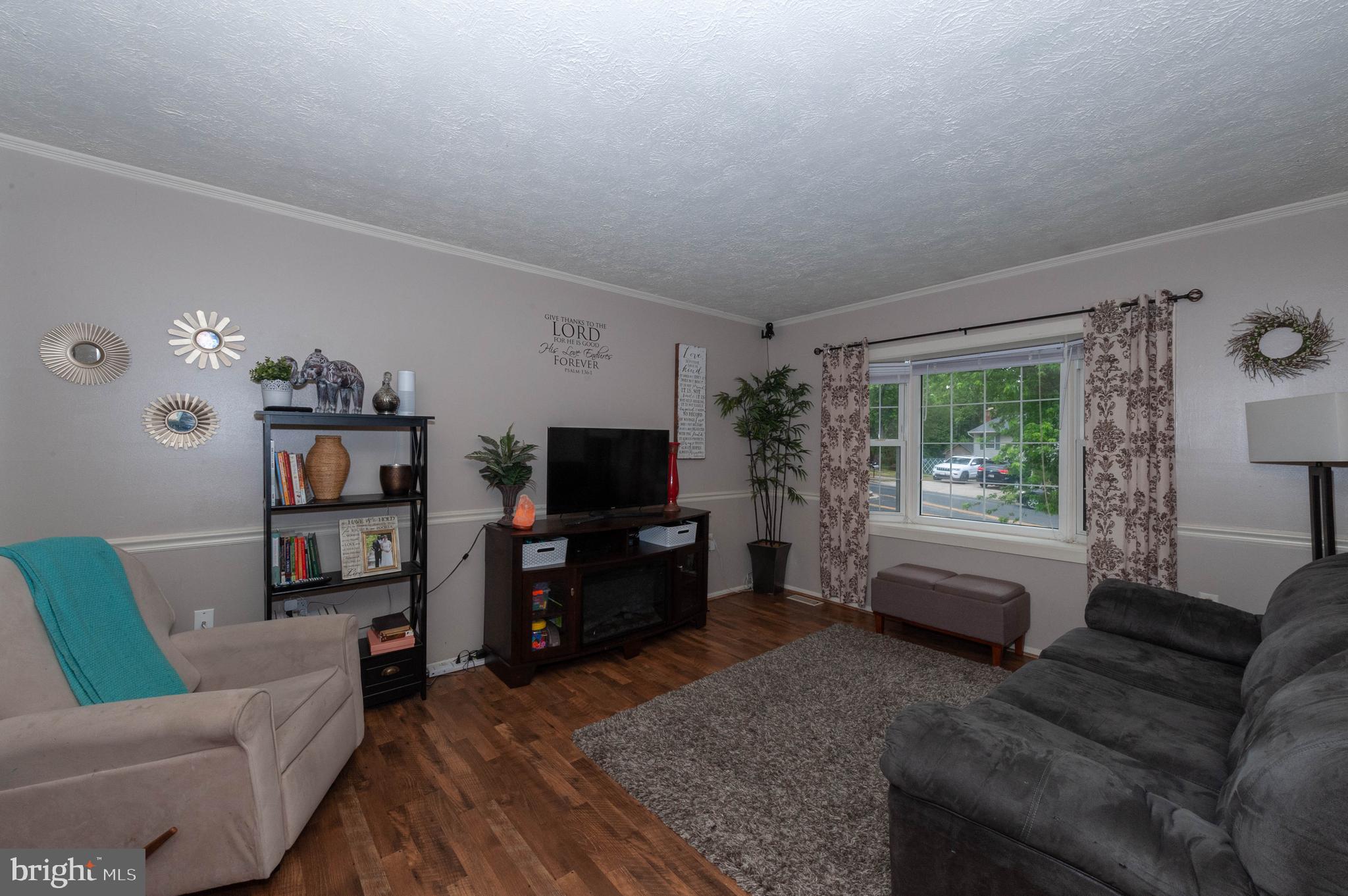 THE PROVINCES - Residential