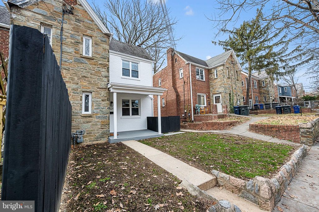 Photo of 525 Oakwood Street SE, WASHINGTON, DC 20032 (MLS # DCDC2243644)