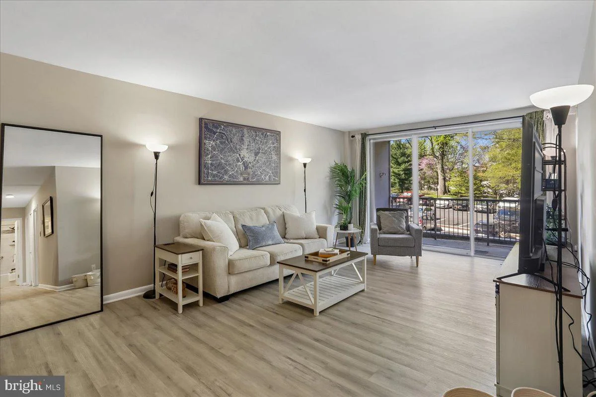 4977 Battery Lane Unit 1-211