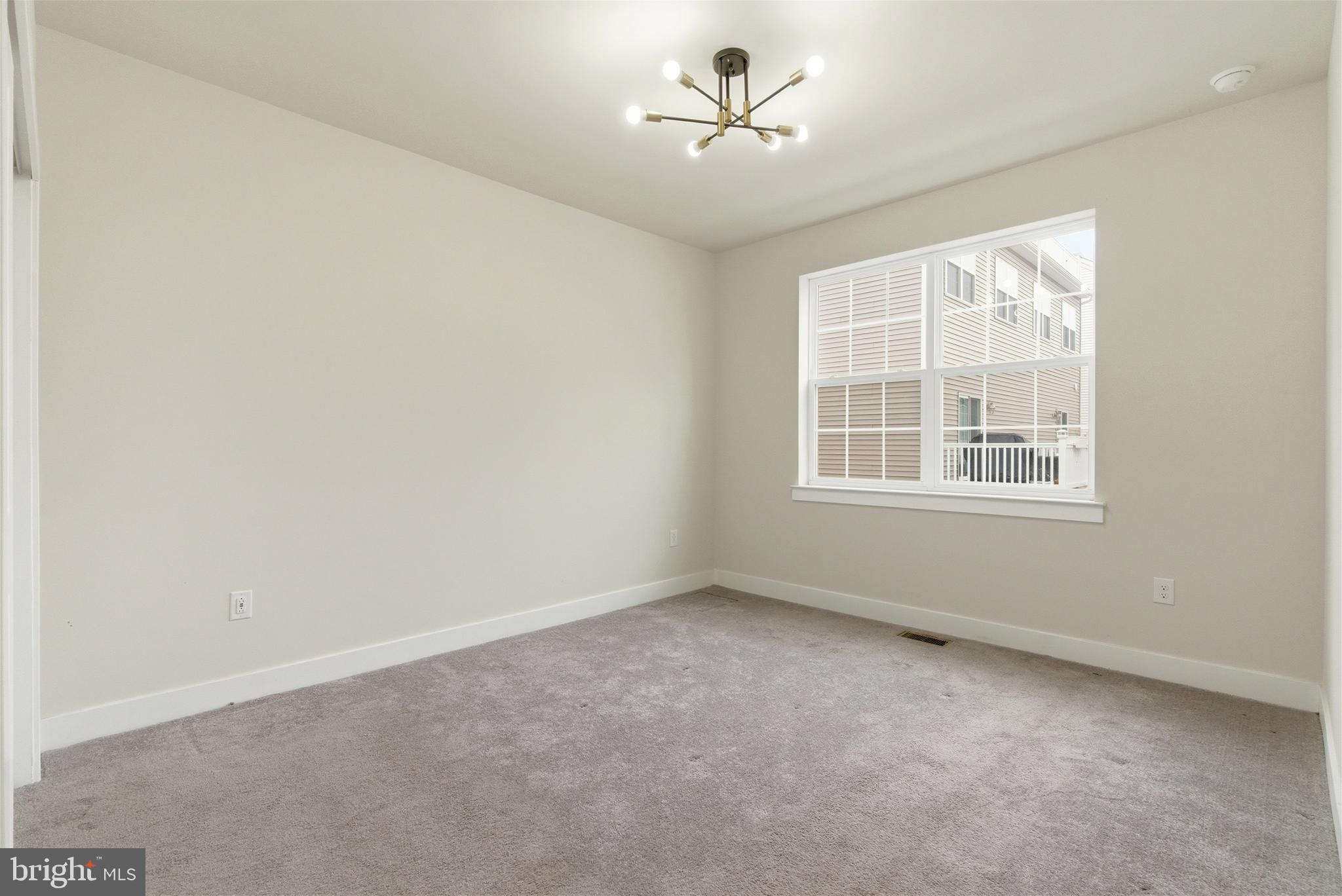 WATERSIDE - Residential