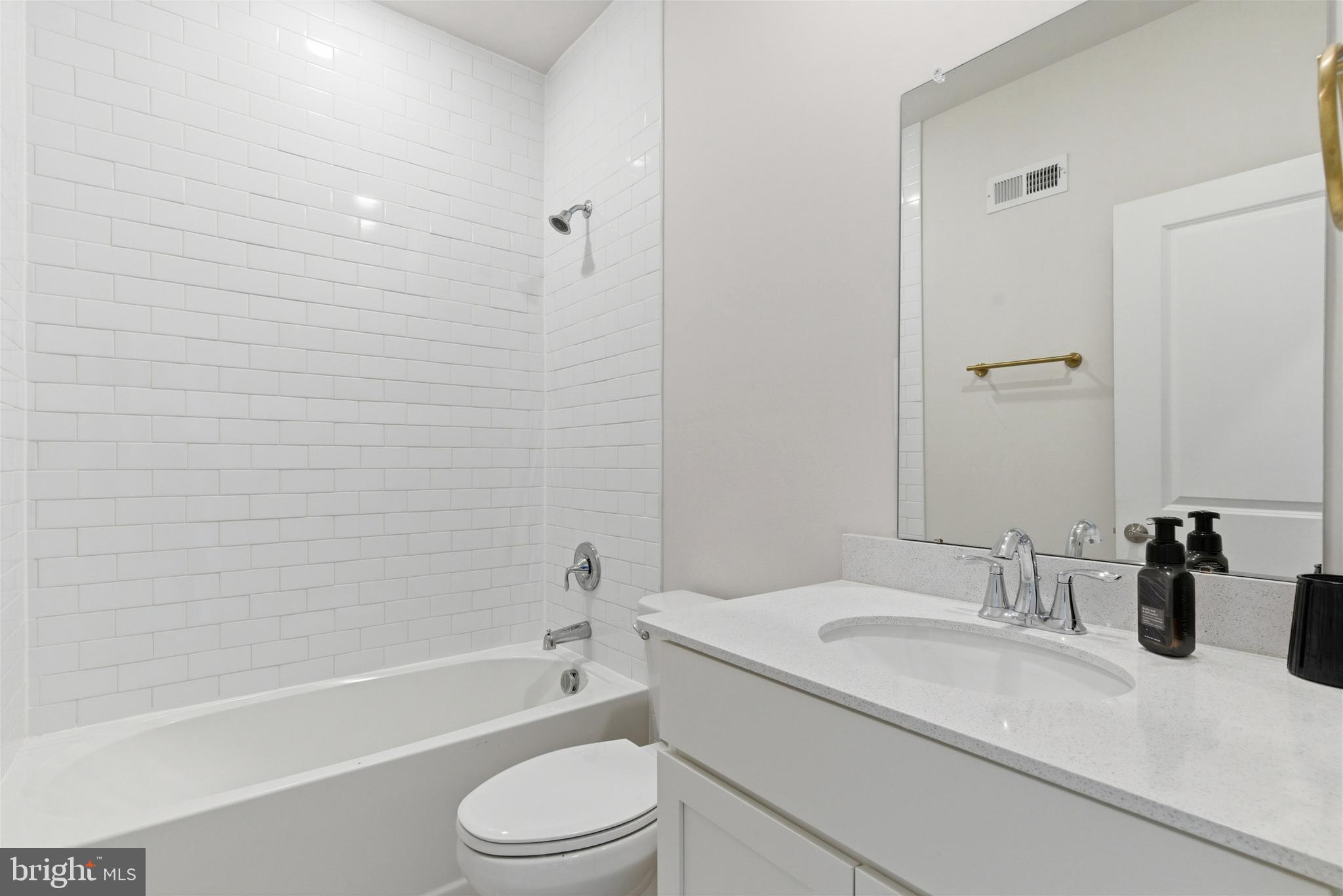 WATERSIDE - Residential