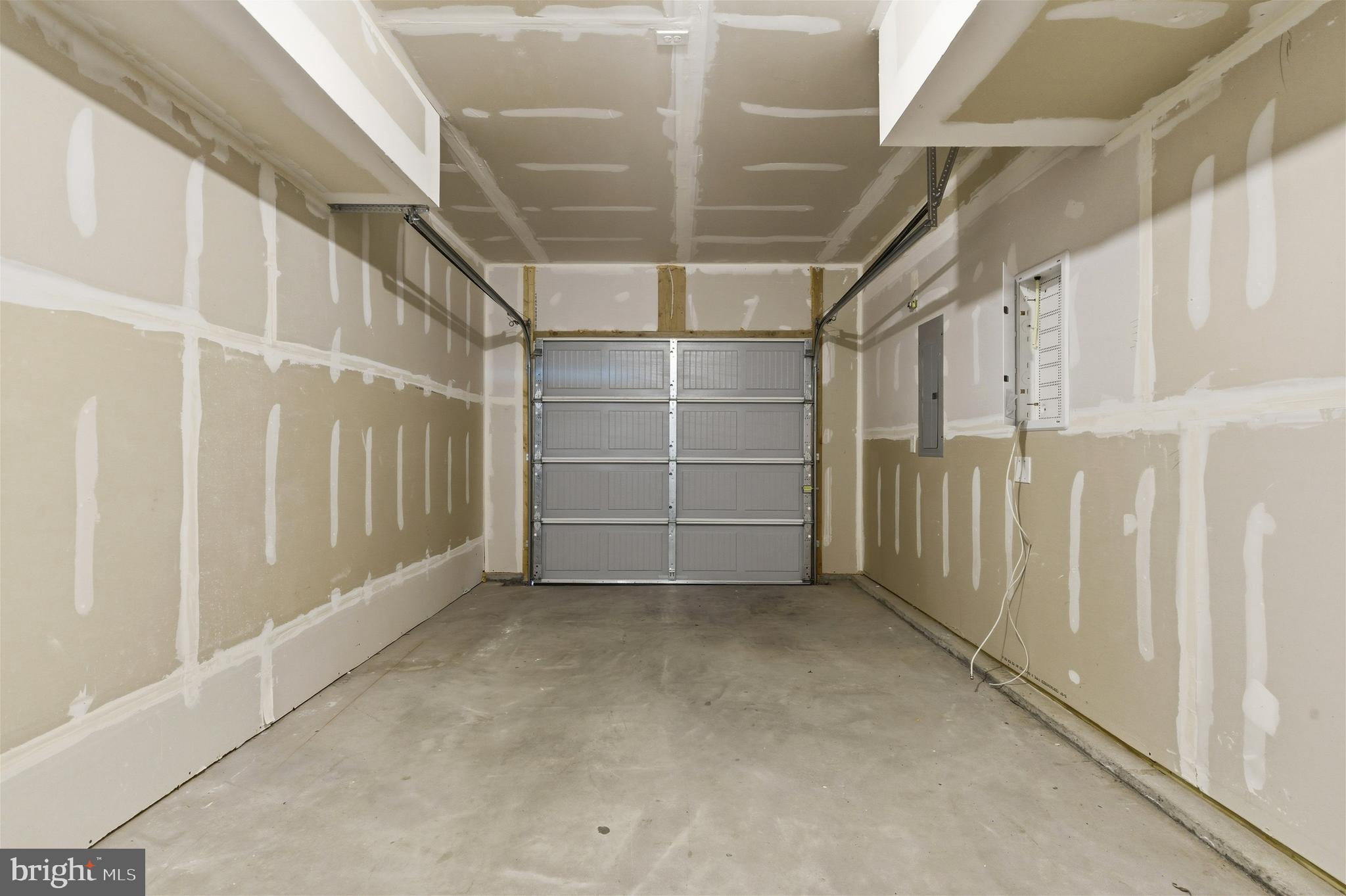 WATERSIDE - Residential