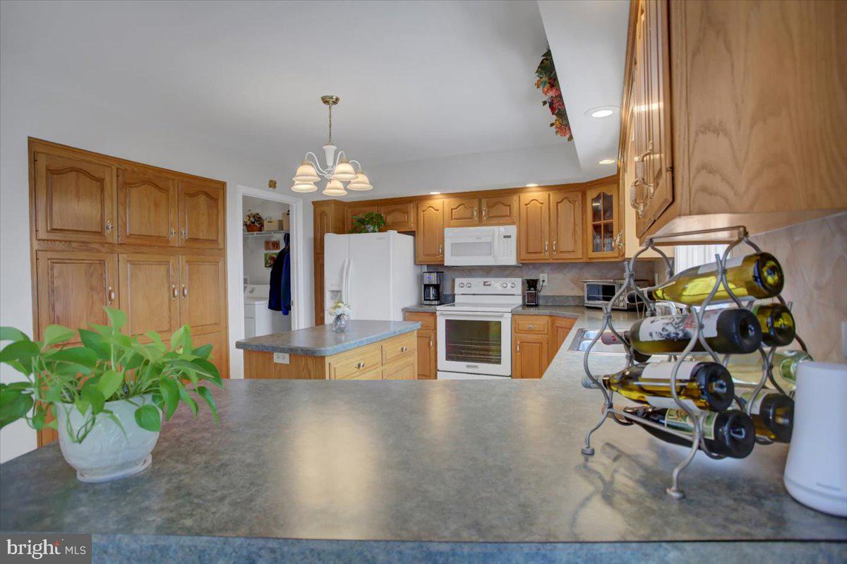 GREENE KNOLLS - Residential