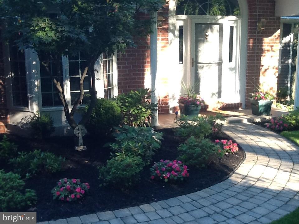 GREENE KNOLLS - Residential