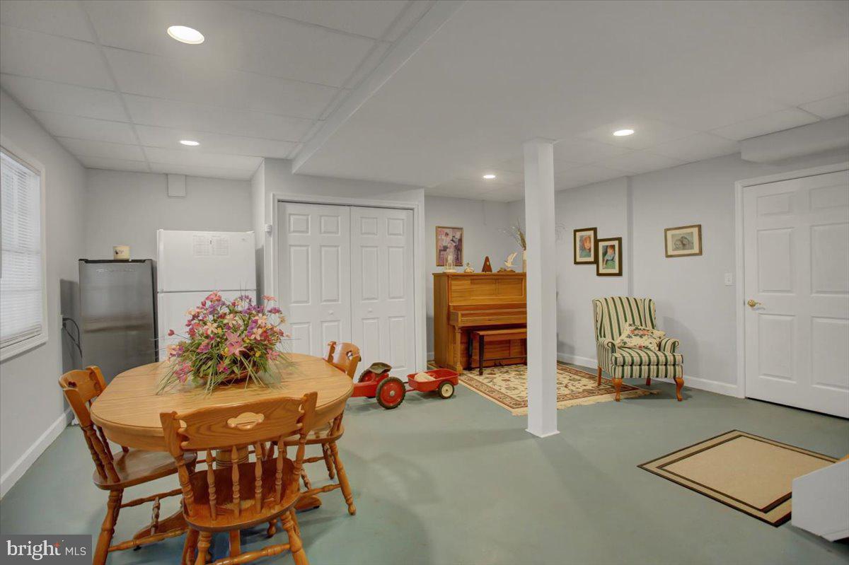 GREENE KNOLLS - Residential