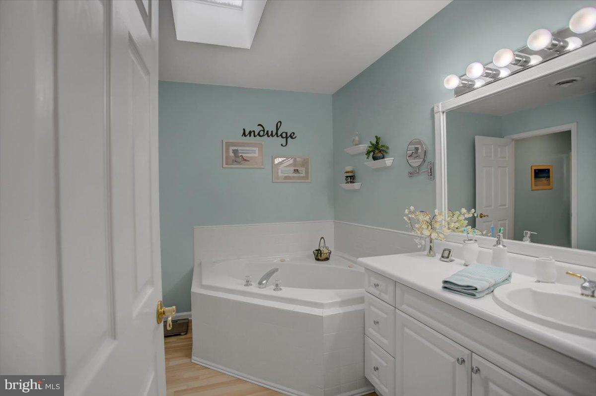 GREENE KNOLLS - Residential