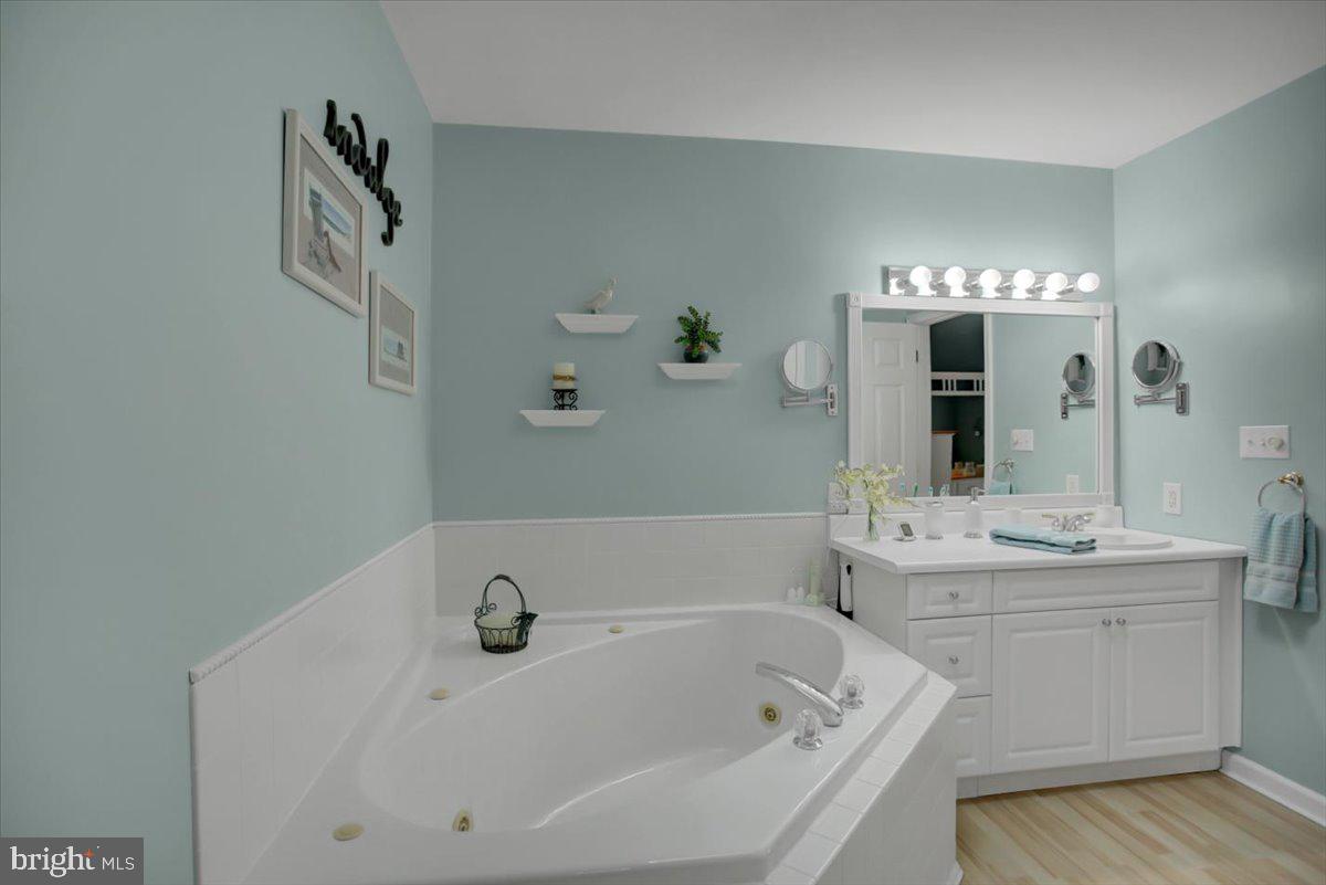 GREENE KNOLLS - Residential