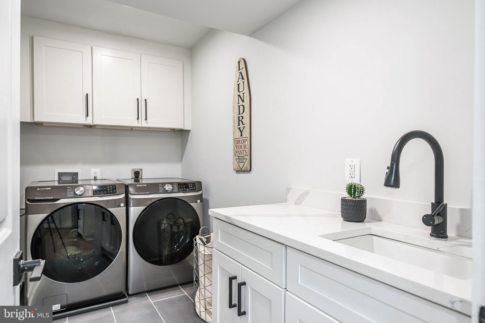 CARDINAL GLEN - Residential