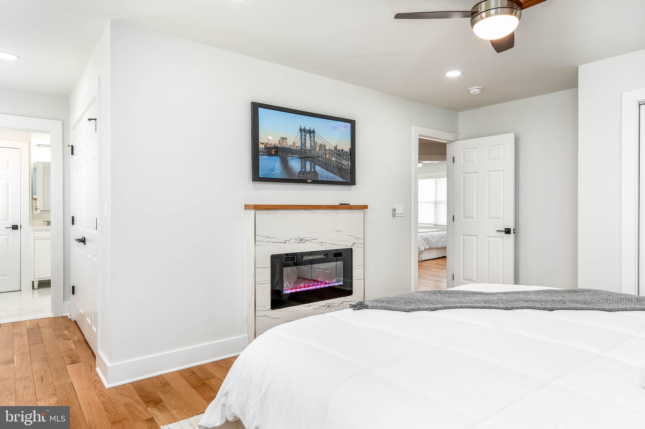 CARDINAL GLEN - Residential