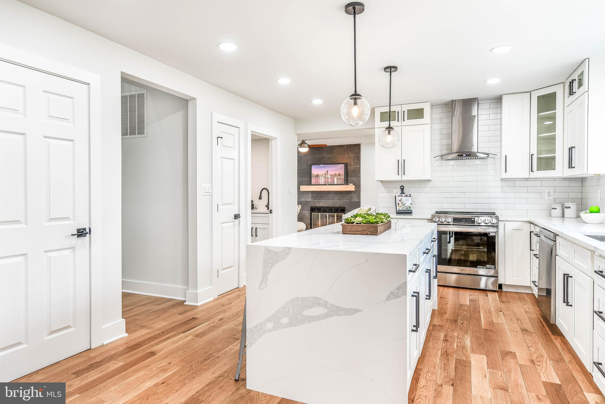 CARDINAL GLEN - Residential