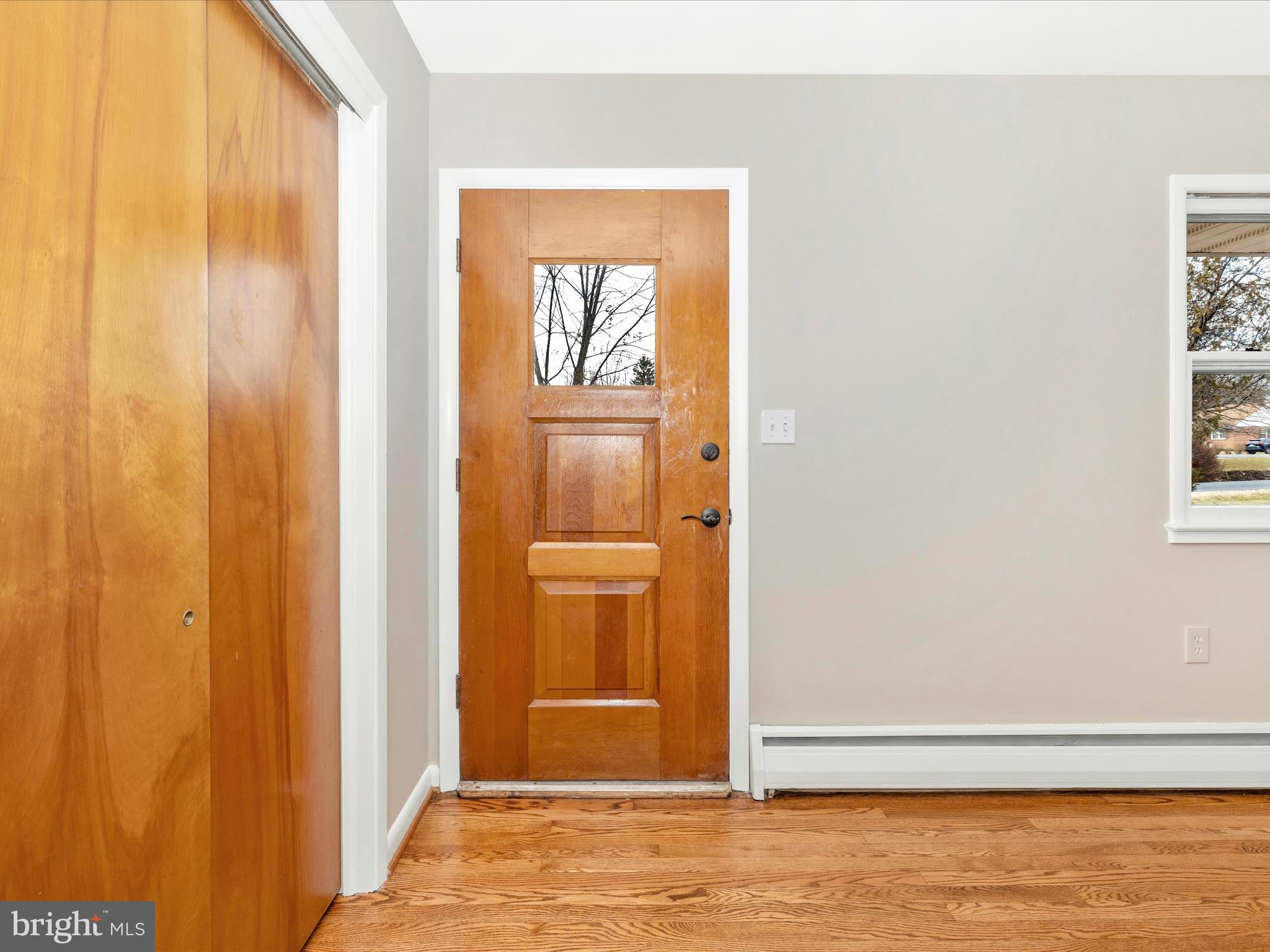 TULIP HILL - Residential