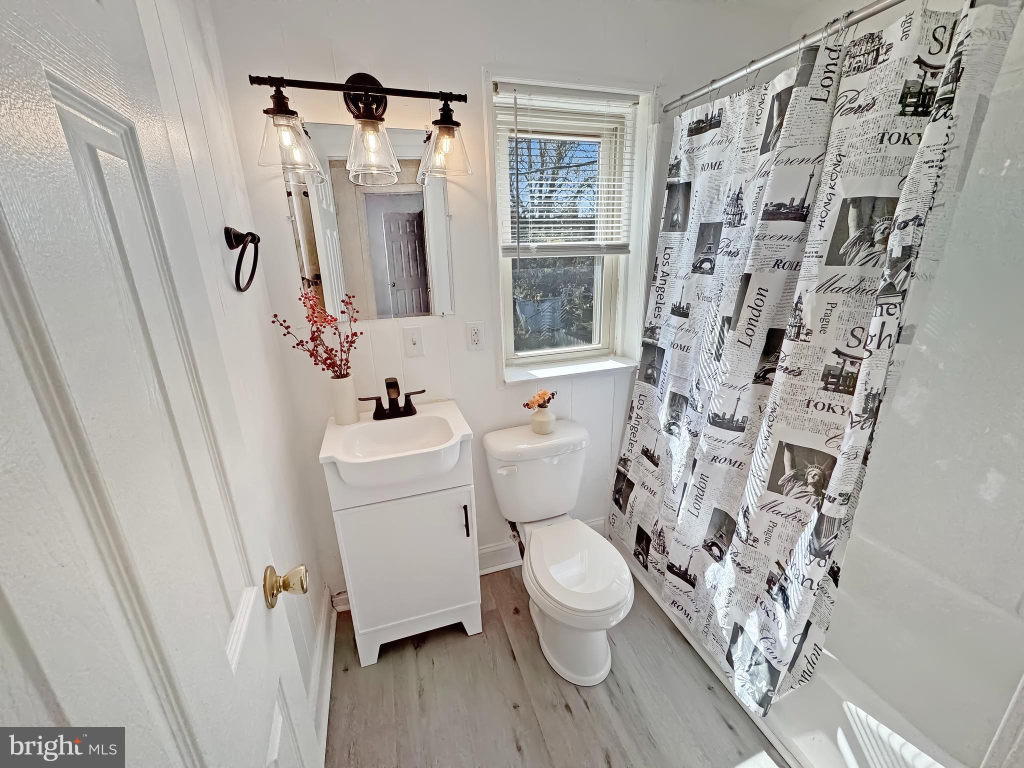 ARUNDEL VILLAGE - Residential