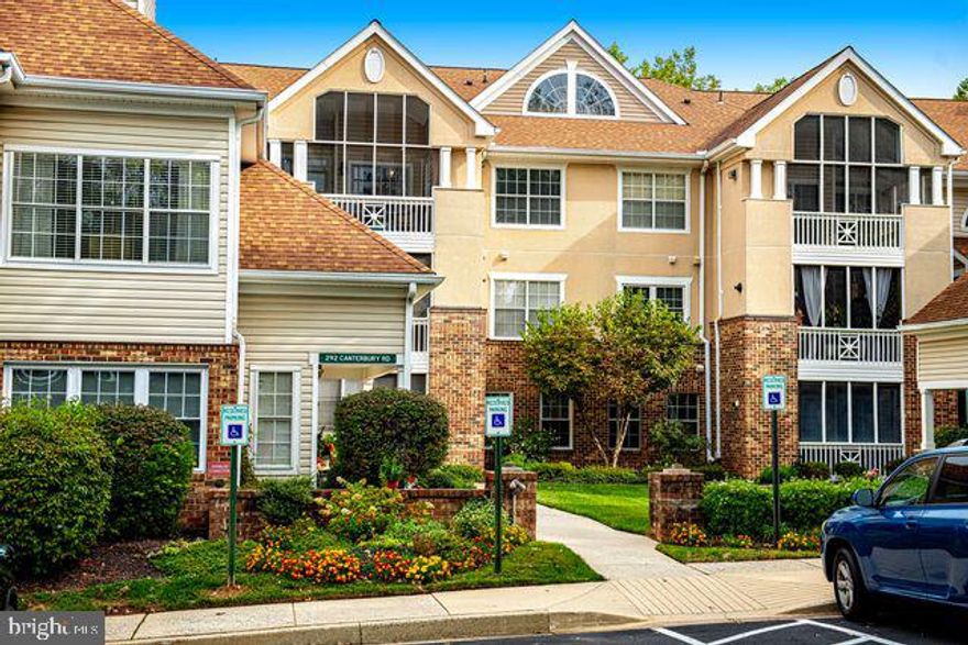 SUPER CUTE  2 BEDROOM/1 FULL BATH CONDO IN THE MUCH DESIRED COMMUNITY OF ENGLISH COUNTRY MANOR. CROWN MOLDING & VAULTED CEILINGS. SCREENED PORCH ACCESSIBLE FROM THE LIVING ROOM & SECOND BEDROOM. KITCHEN OFFERS GRANITE COUNTERTOPS, STAINLESS APPLIANCES, CERAMIC TILE FLOOR, AND GAS COOKING. DISHWASHER (2024). LAUNDRY INCLUDES WASHER & DRYER (2024). SEPARATE DINING ROOM IS OPEN TO THE LIVING ROOM. FULL BATH IS UPDATED (2025) WITH VANITY, TOILET, AND FRESHLY PAINTED. PRIMARY BEDROOM W/WALK-IN CLOSET & RECESSED LIGHTING. WATER HEATER INSTALLED (2023). LOTS OF AMENITIES SUCH AS COMMUNITY POOL, FITNESS ROOM, GAZEBO W/GAS GRILL, CLUB HOUSE, AND SO MUCH MORE!! CONVENIENTLY LOCATED TO MAJOR THOROUGHFARES, GROCERY, RESTAURANTS, SHOPPING, AND SCHOOLS.