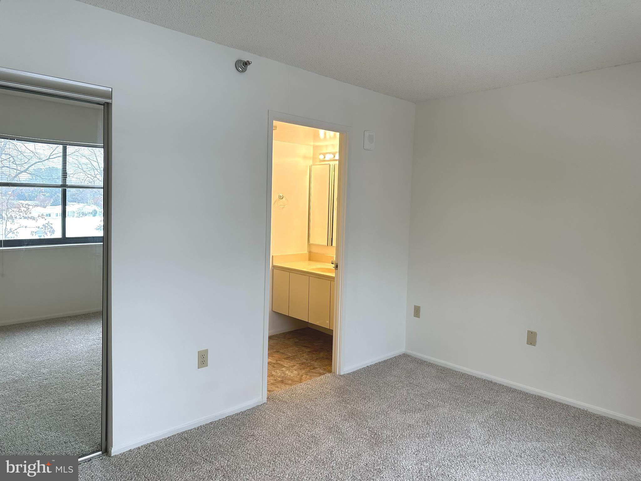 LEISURE WORLD - Residential