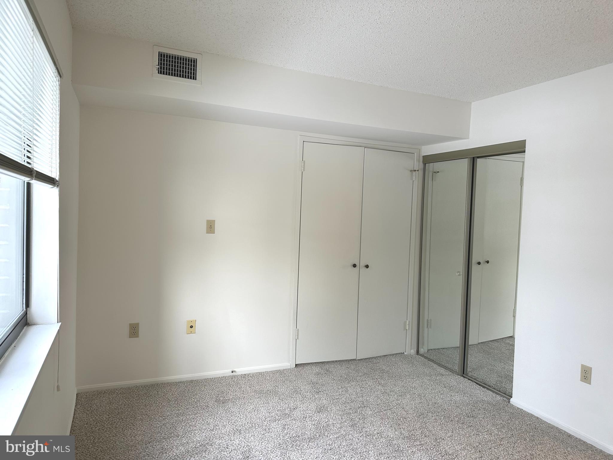 LEISURE WORLD - Residential