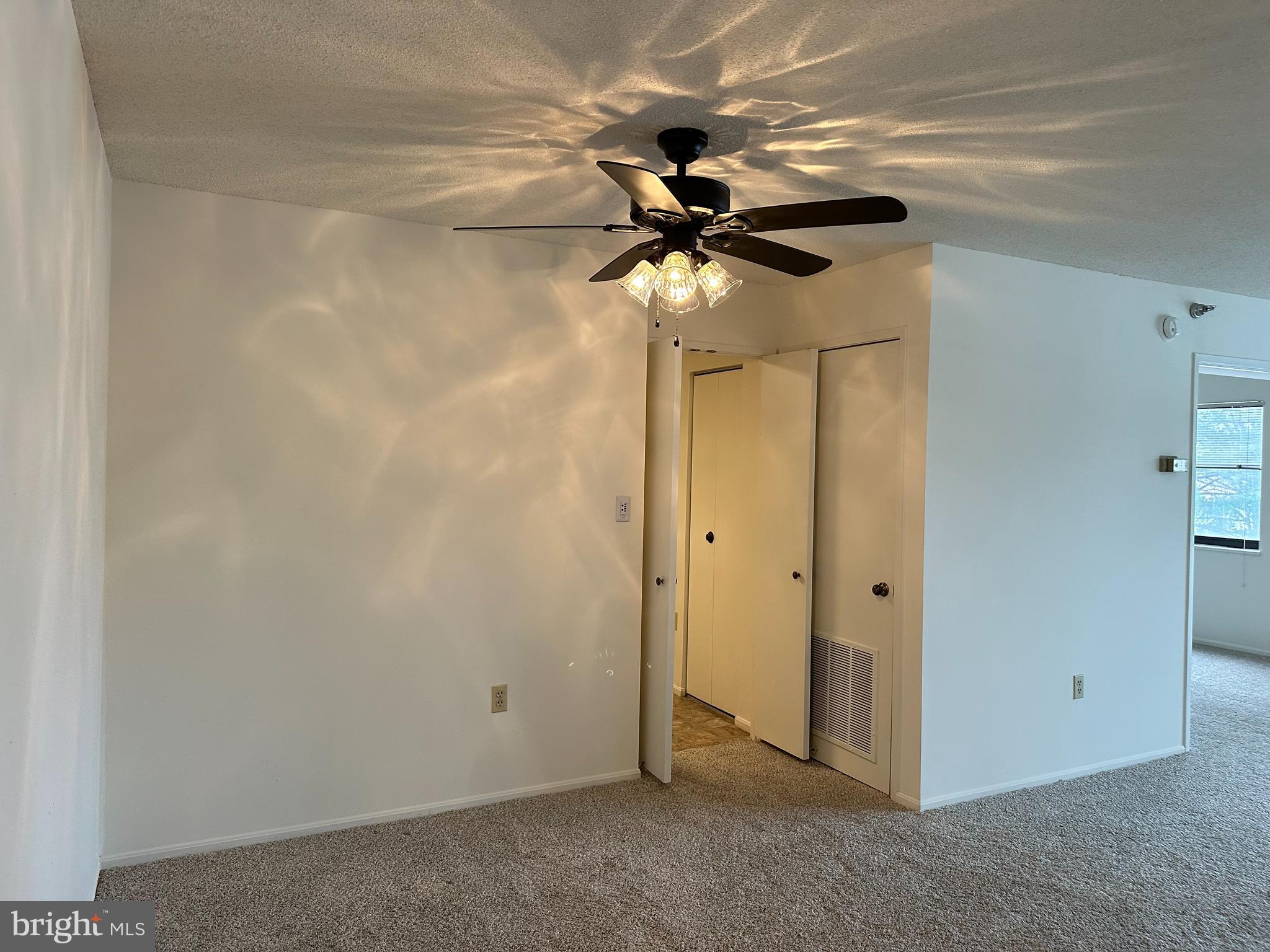 LEISURE WORLD - Residential