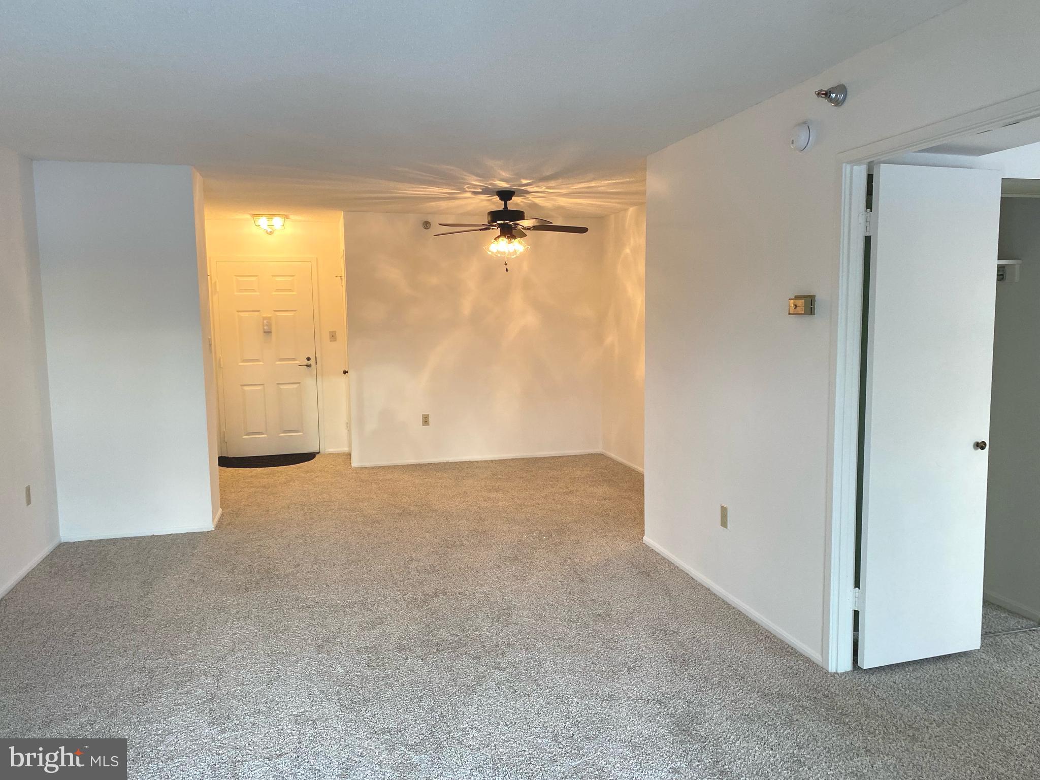 LEISURE WORLD - Residential