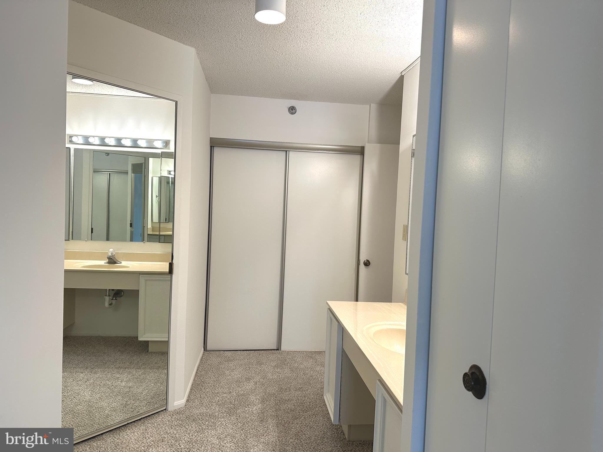 LEISURE WORLD - Residential