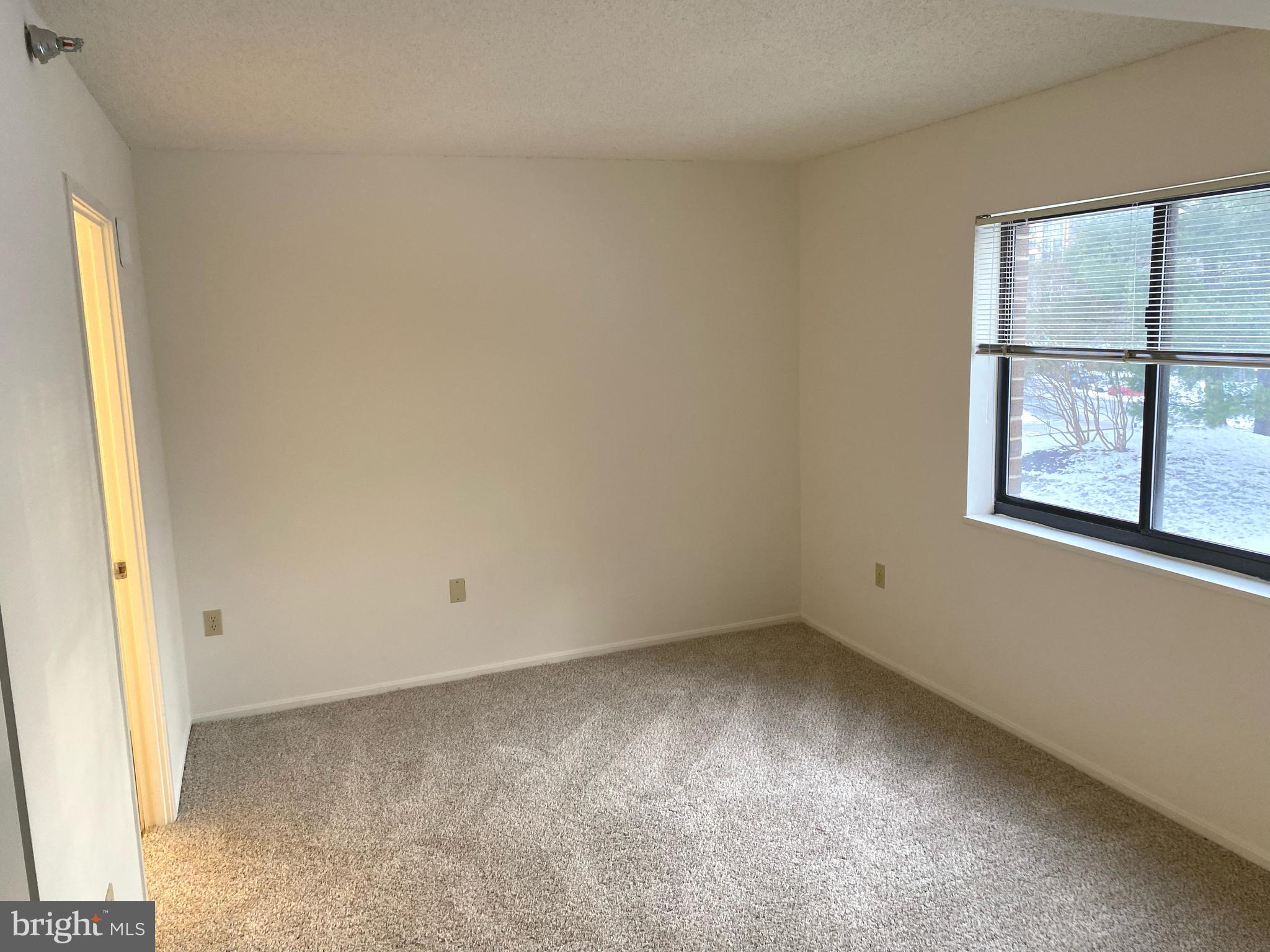 LEISURE WORLD - Residential