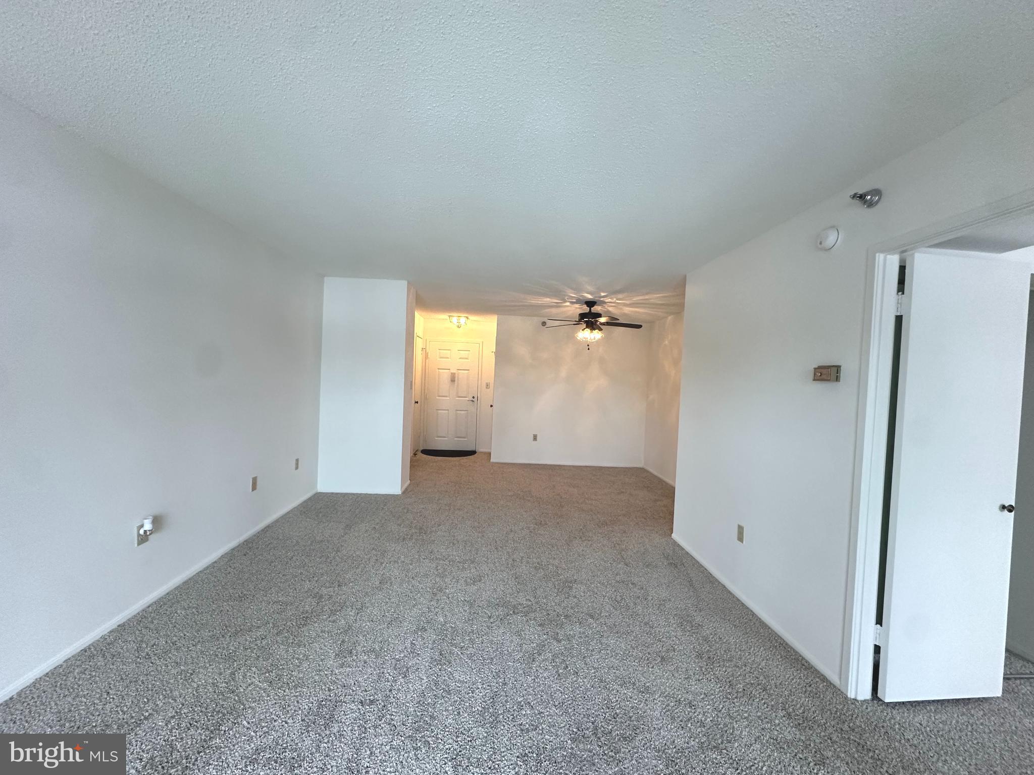 LEISURE WORLD - Residential