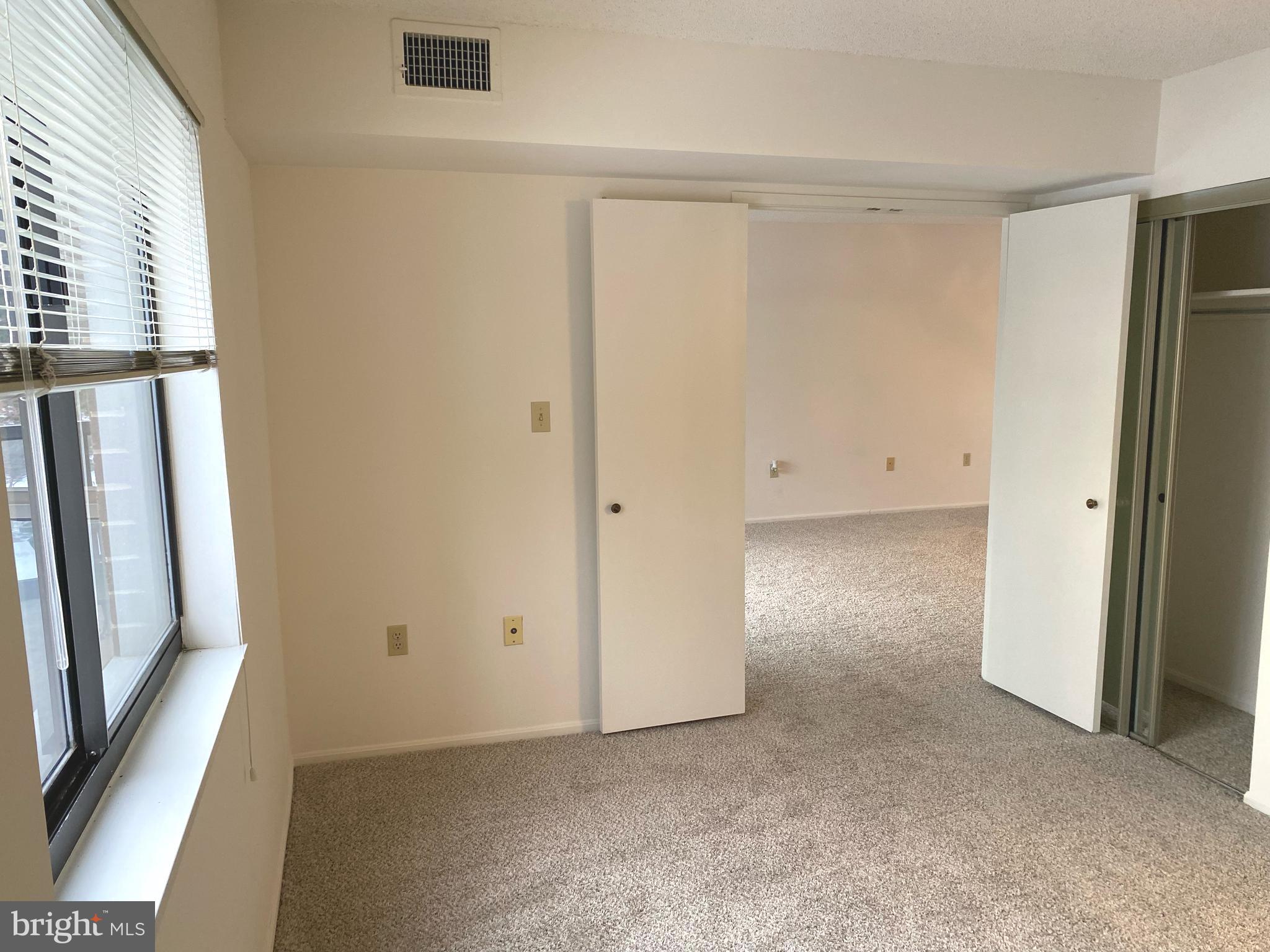 LEISURE WORLD - Residential