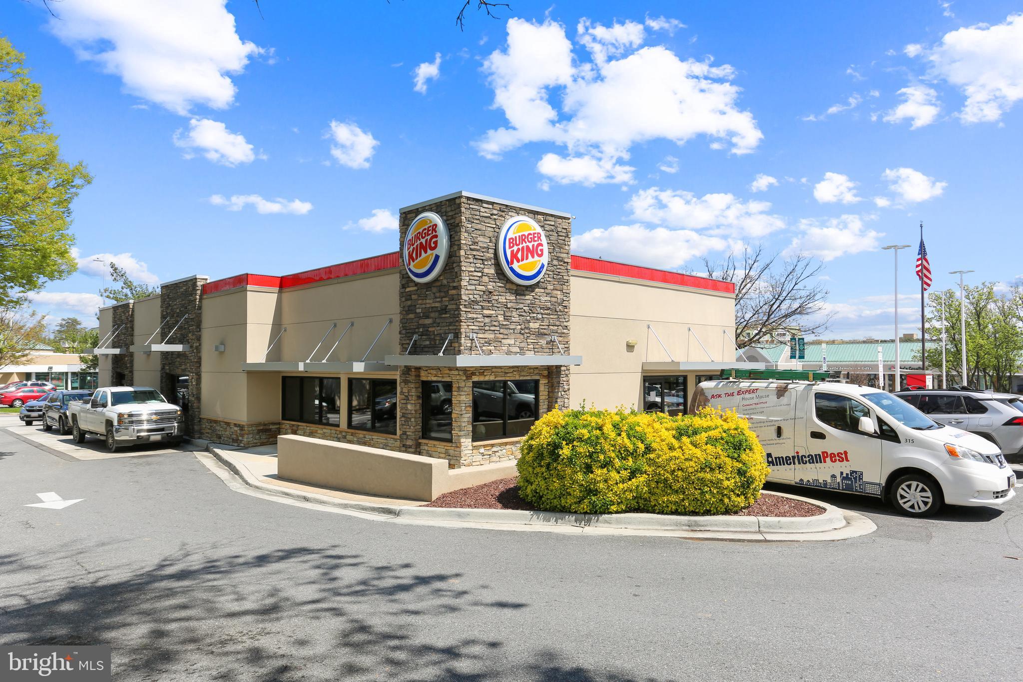 LEISURE WORLD - Residential