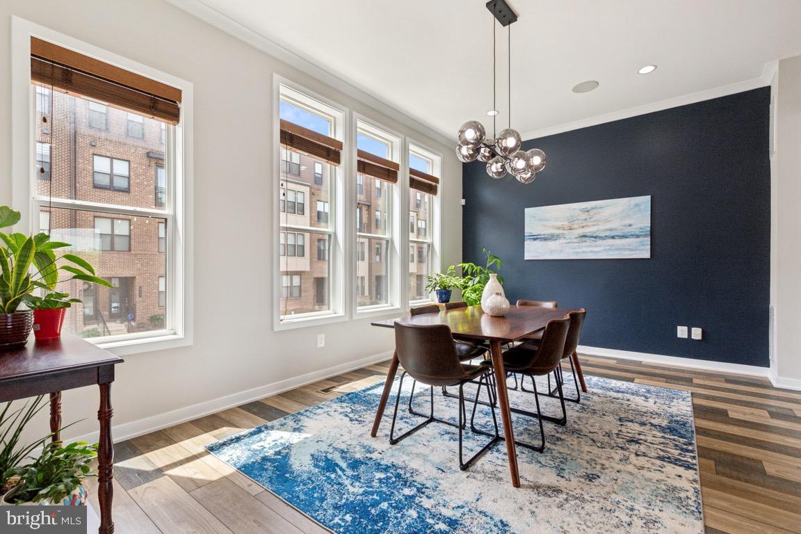 COMMONWEALTH PLACE AT WESTFIELDS - Residential