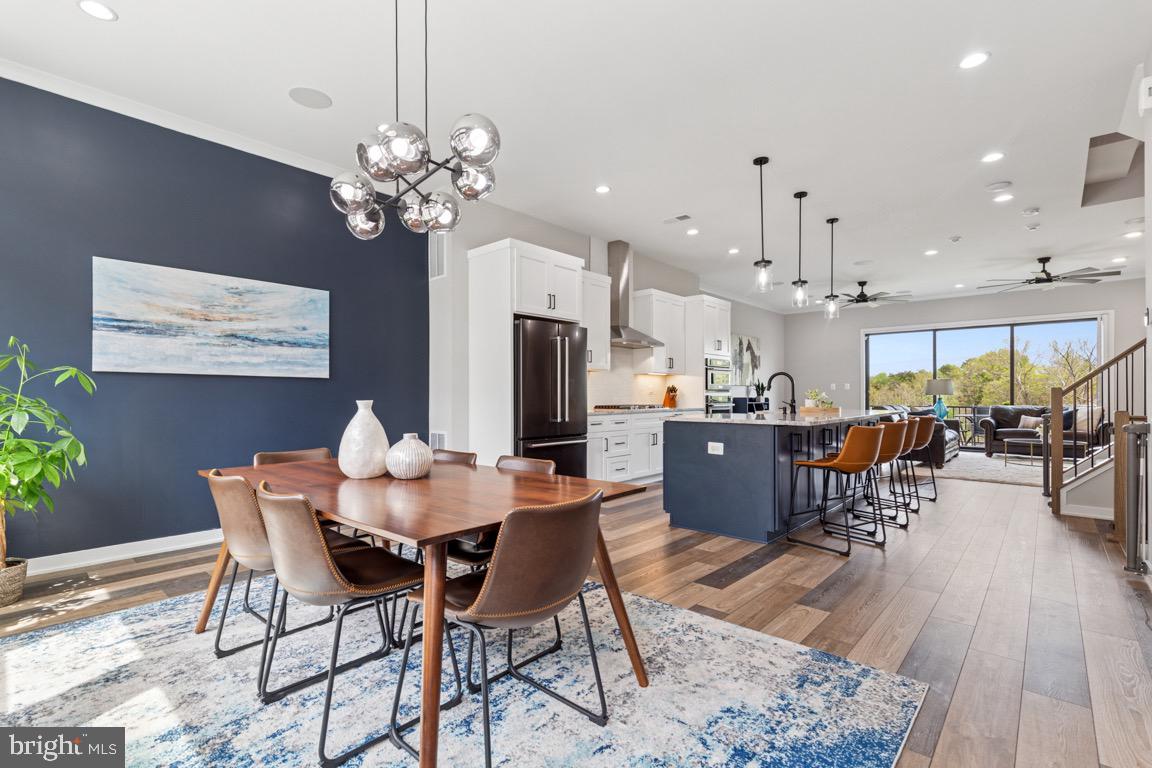 COMMONWEALTH PLACE AT WESTFIELDS - Residential