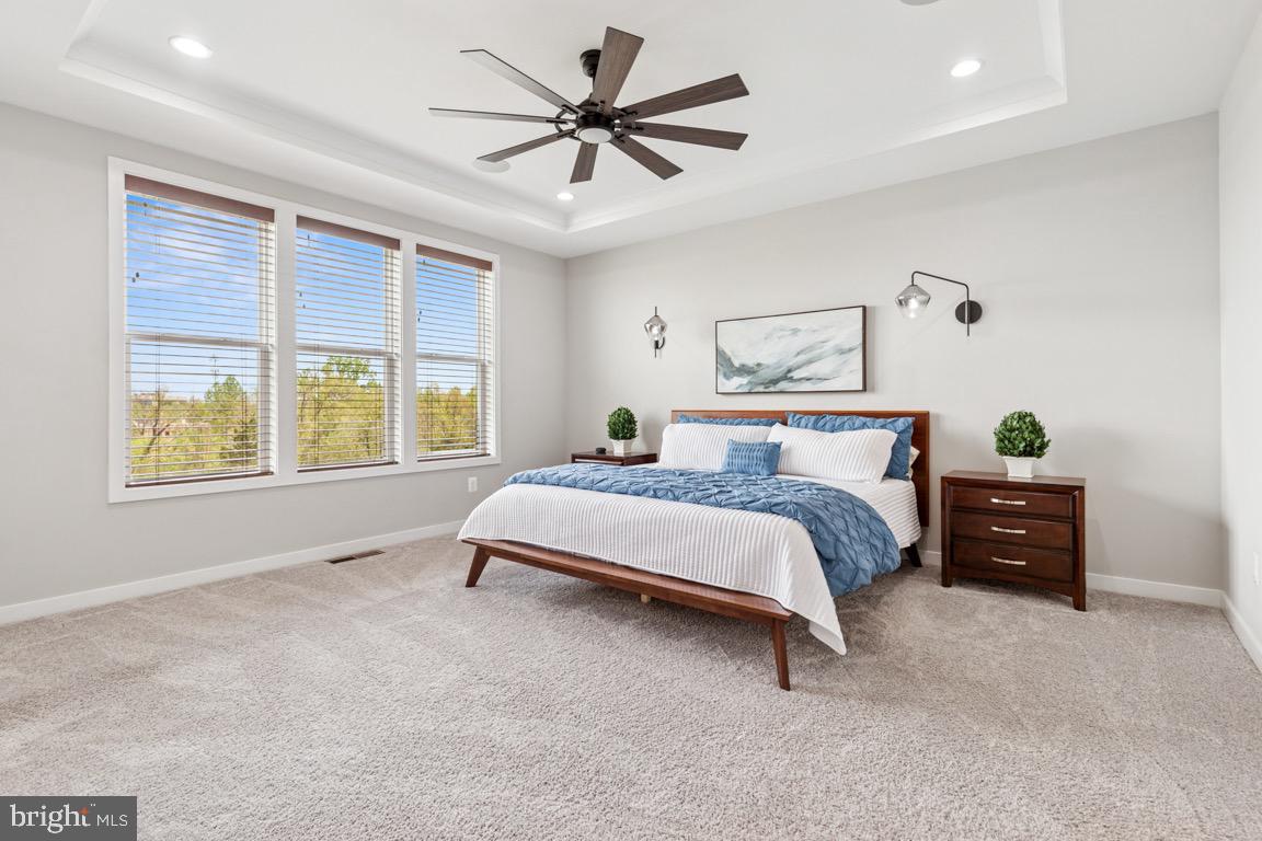 COMMONWEALTH PLACE AT WESTFIELDS - Residential