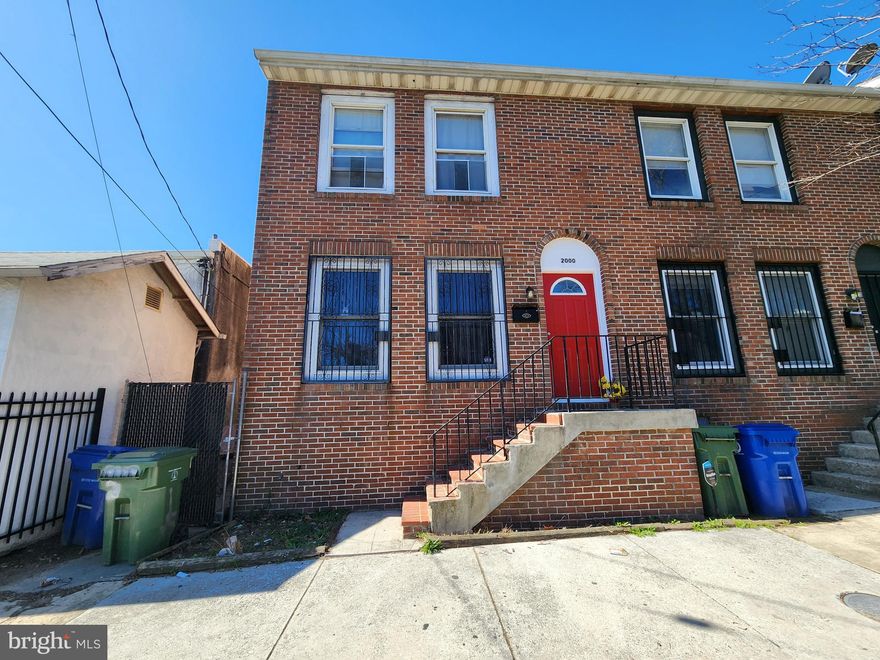 ONLINE AUCTION: Bidding begins 06/16/25 @ 10:00 AM. Bidding ends 06/18/25 @ 11:50 AM. List Price is Suggested Opening Bid. 2 Story End Unit Townhouse located in the Upton area of Baltimore City. Residents can enjoy the nearby attractions such as Penn North MARC Station, Druid Hill Park, Coppin State University, Mondawmin Mall, & University of Maryland Medical Center Midtown Campus. Property is Rented. Easy Access to Major Traffic Artery North Ave. Deposit: $10,000.