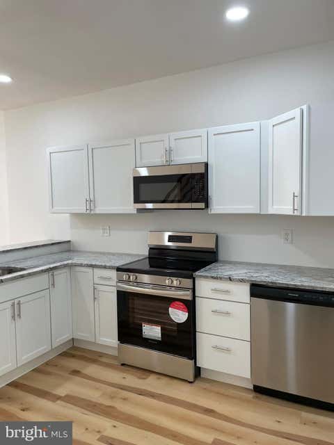 Townhouse For Rent - 1731 N Dover Street<br/> Philadelphia County, PHILADELPHIA, PA 19121
