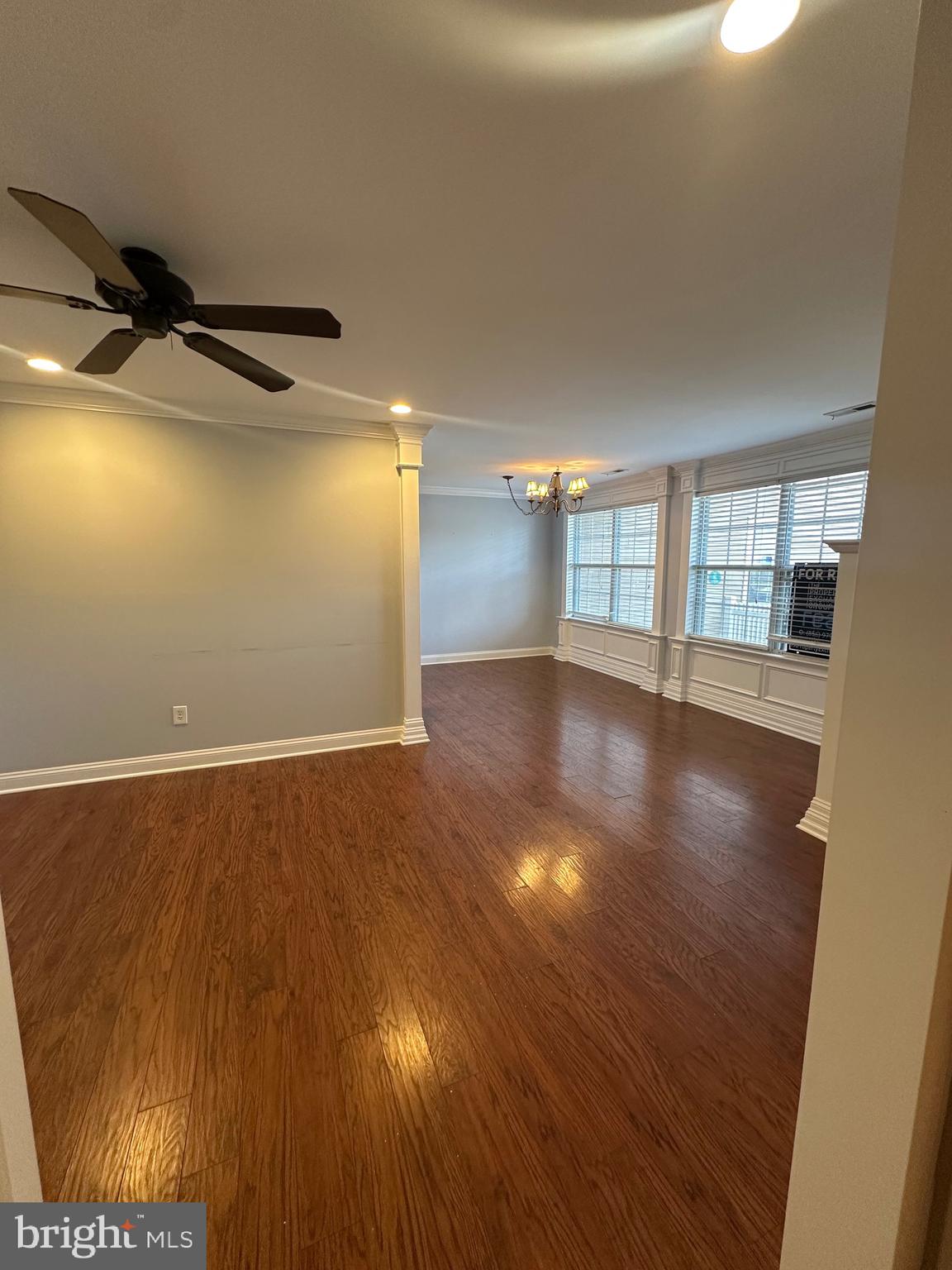 CAROUSEL POINTE - Residential Lease