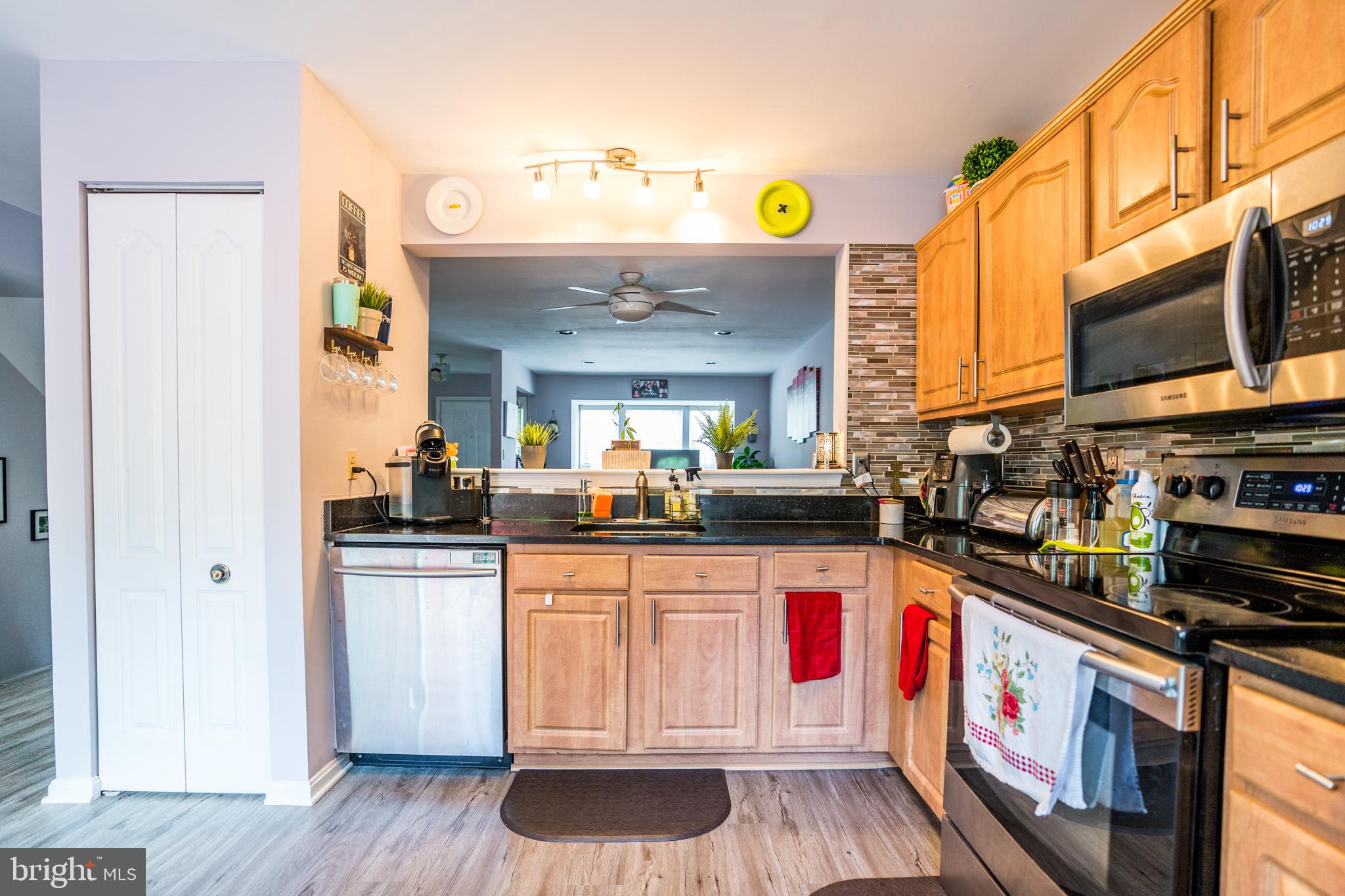 SUBURBIA/VILLAGE OF TIMBER GROVE - Residential