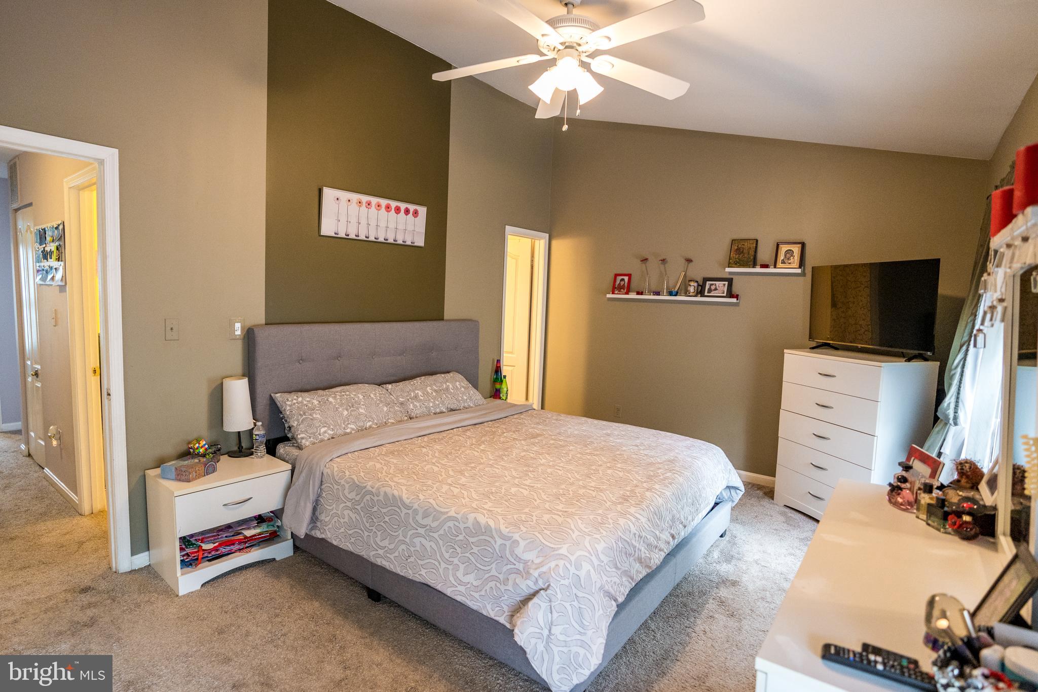 SUBURBIA/VILLAGE OF TIMBER GROVE - Residential