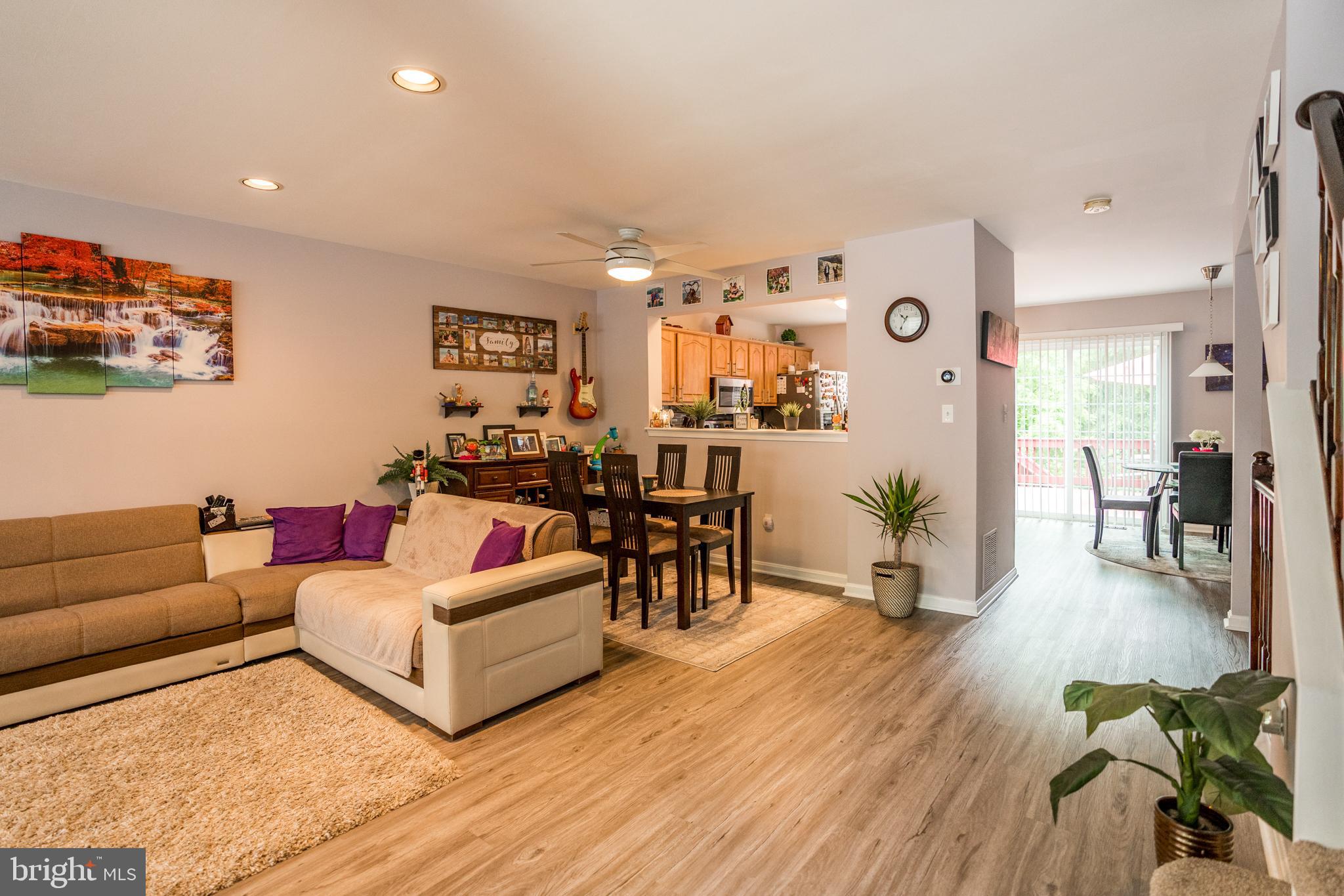 SUBURBIA/VILLAGE OF TIMBER GROVE - Residential