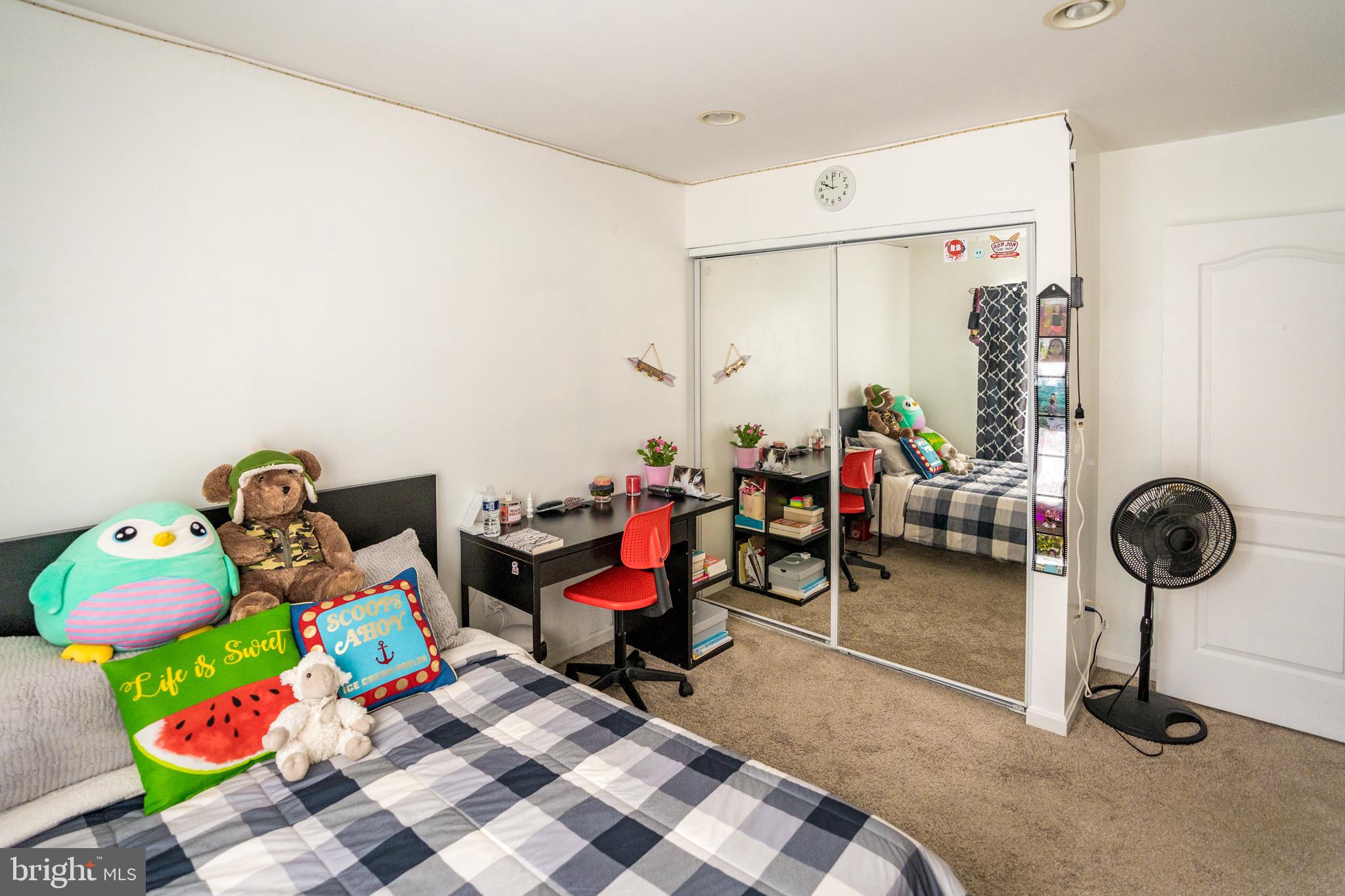 SUBURBIA/VILLAGE OF TIMBER GROVE - Residential