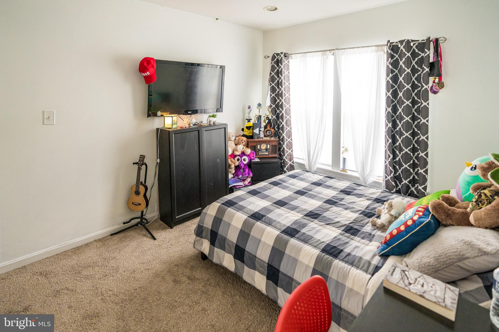 SUBURBIA/VILLAGE OF TIMBER GROVE - Residential