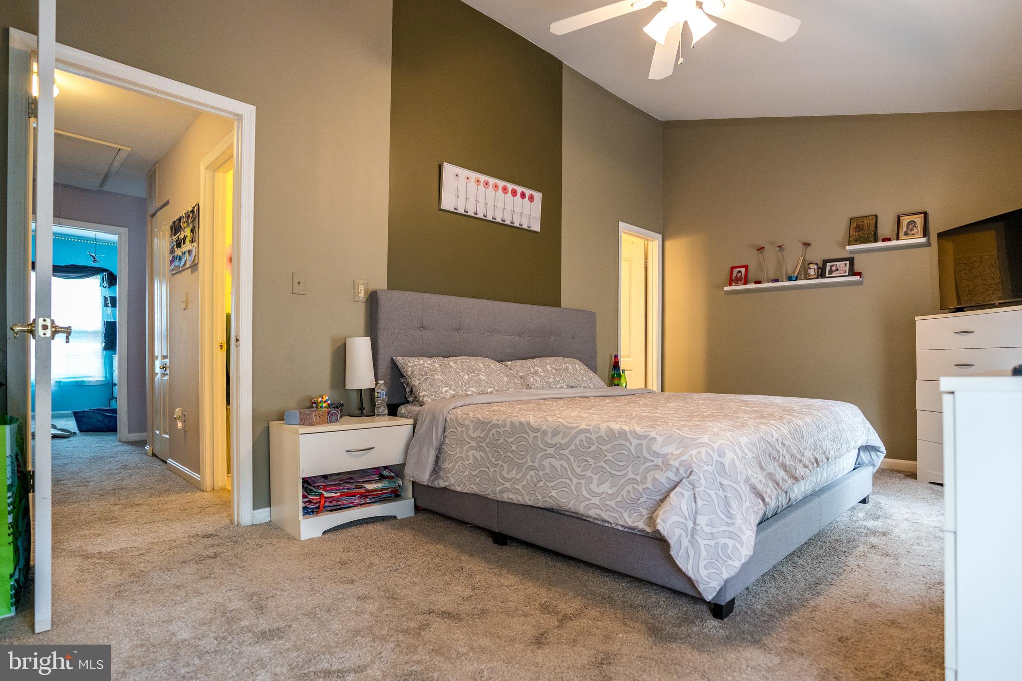 SUBURBIA/VILLAGE OF TIMBER GROVE - Residential