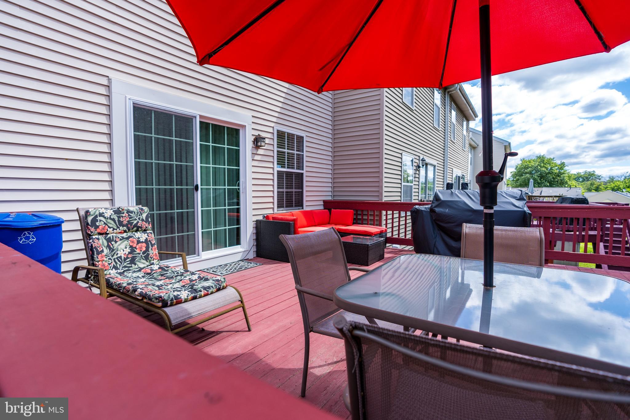 SUBURBIA/VILLAGE OF TIMBER GROVE - Residential