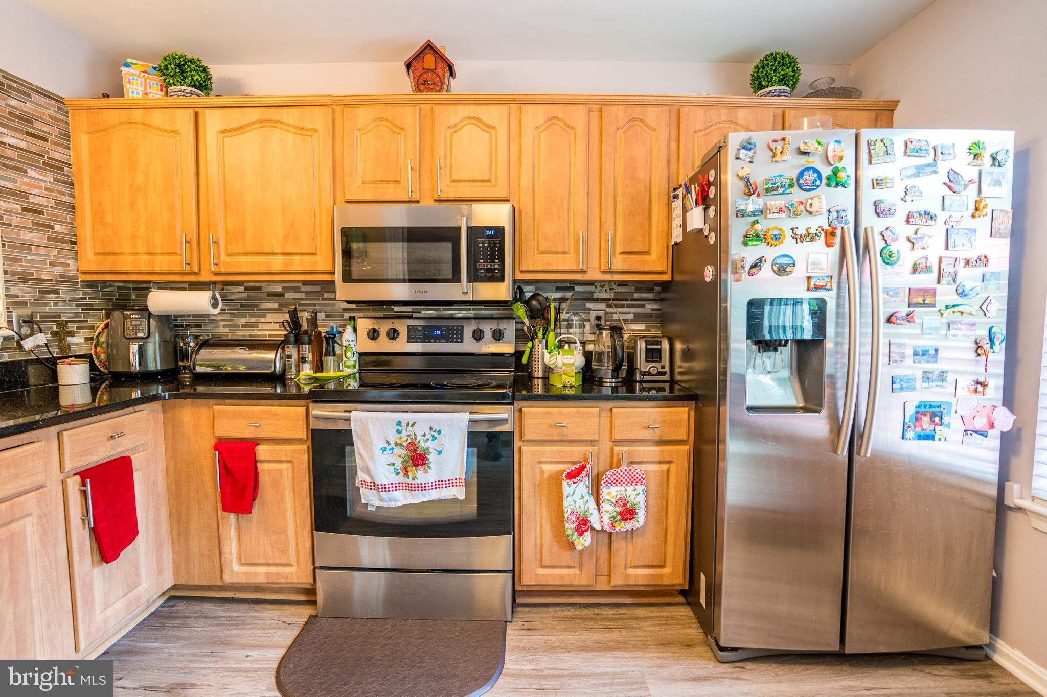 SUBURBIA/VILLAGE OF TIMBER GROVE - Residential