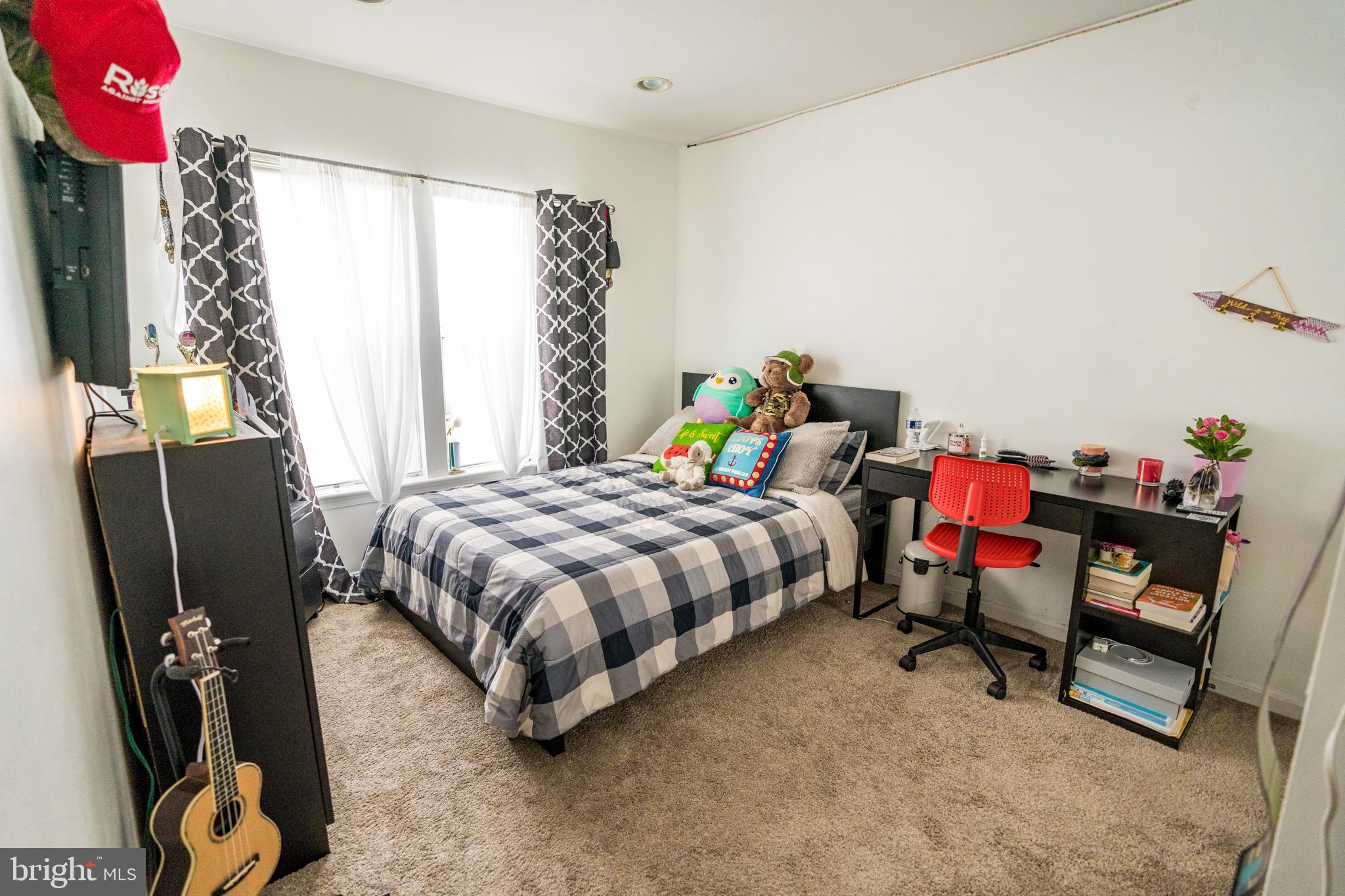 SUBURBIA/VILLAGE OF TIMBER GROVE - Residential