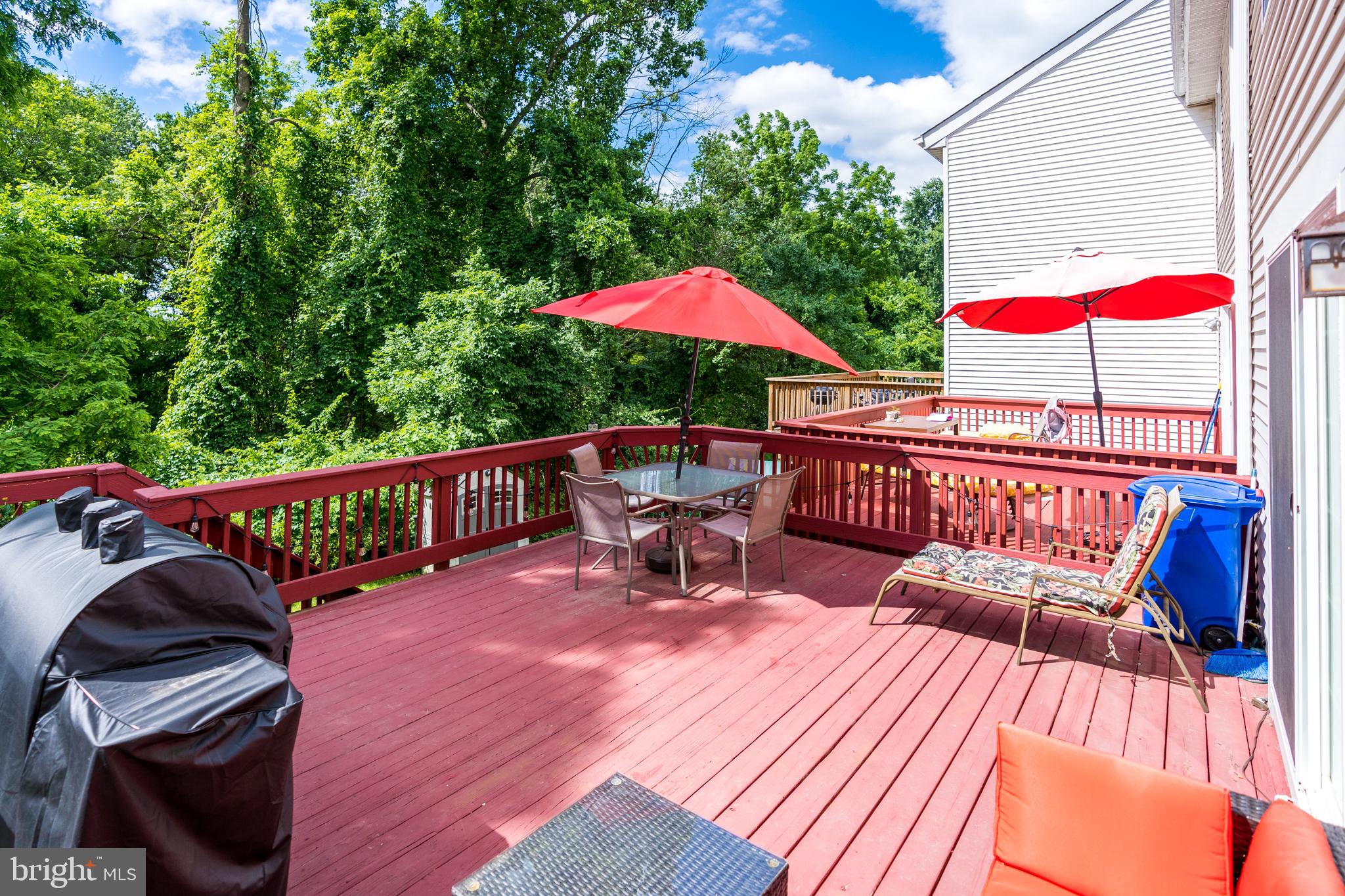 SUBURBIA/VILLAGE OF TIMBER GROVE - Residential