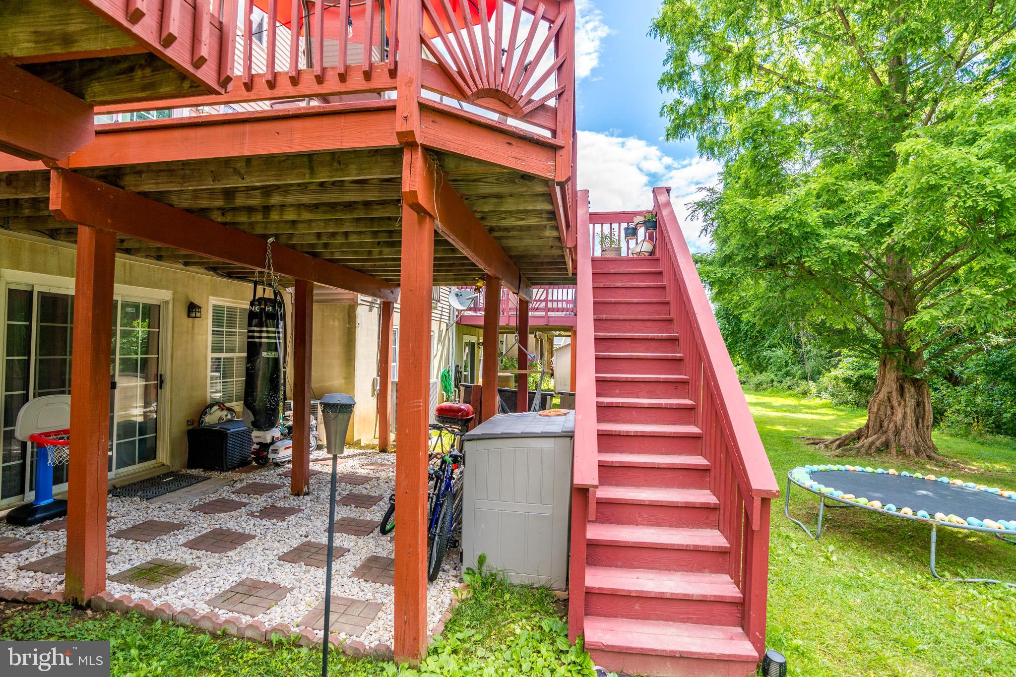 SUBURBIA/VILLAGE OF TIMBER GROVE - Residential