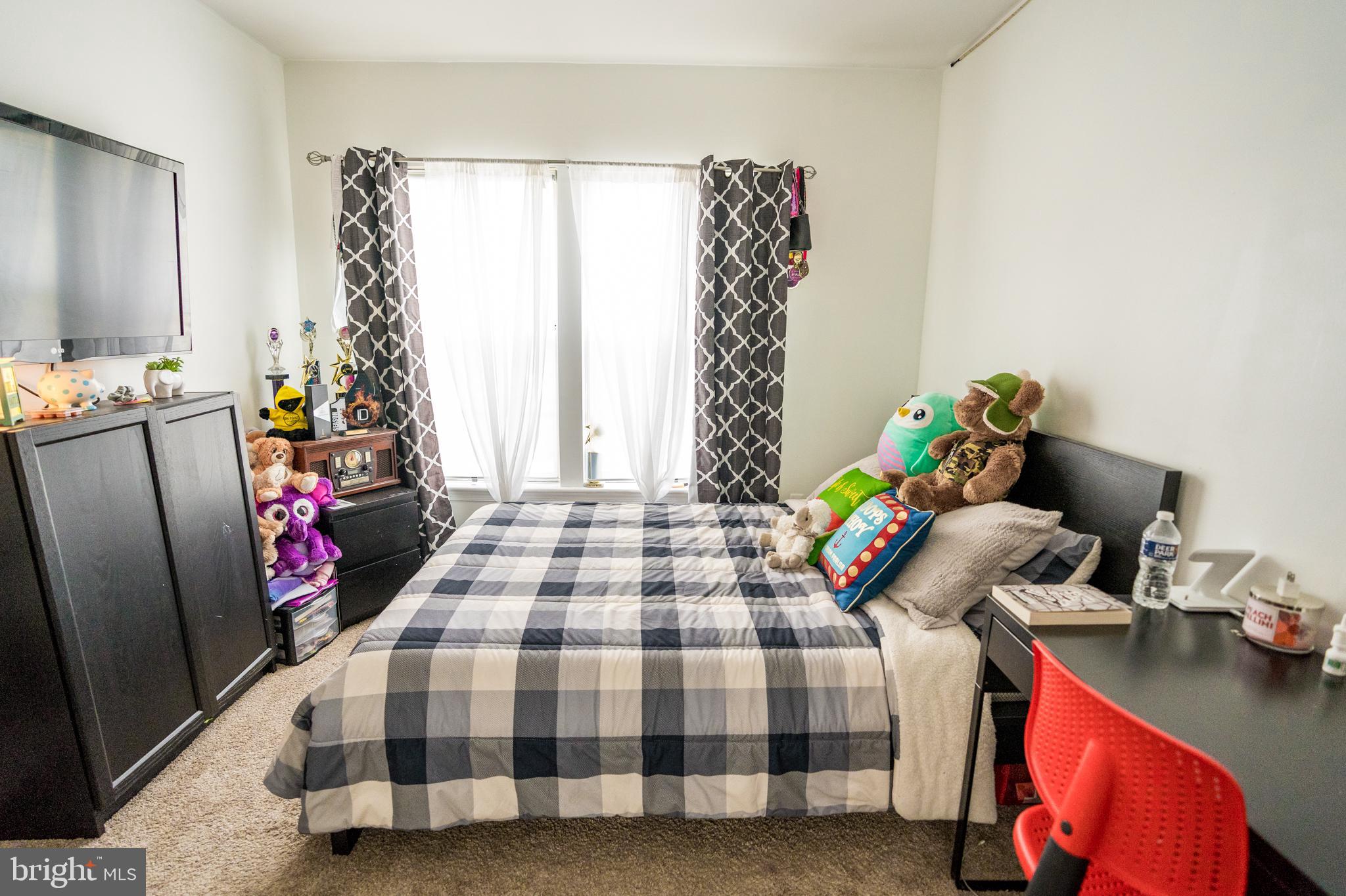 SUBURBIA/VILLAGE OF TIMBER GROVE - Residential