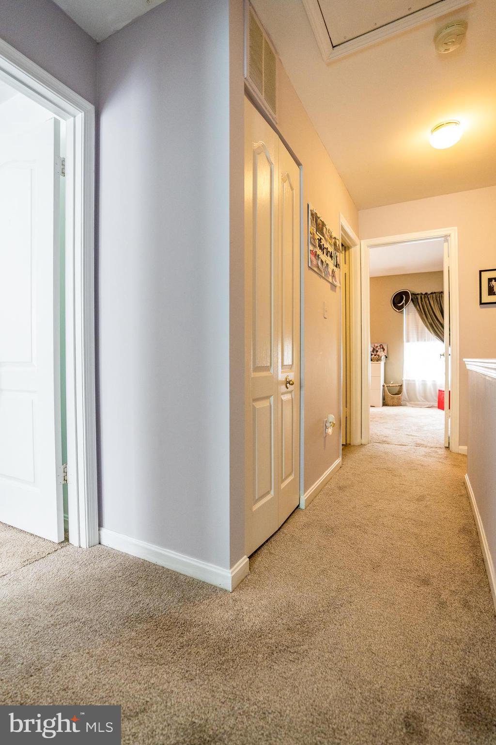 SUBURBIA/VILLAGE OF TIMBER GROVE - Residential