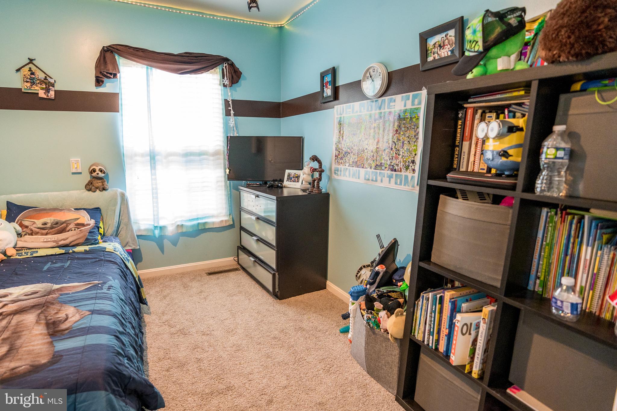 SUBURBIA/VILLAGE OF TIMBER GROVE - Residential