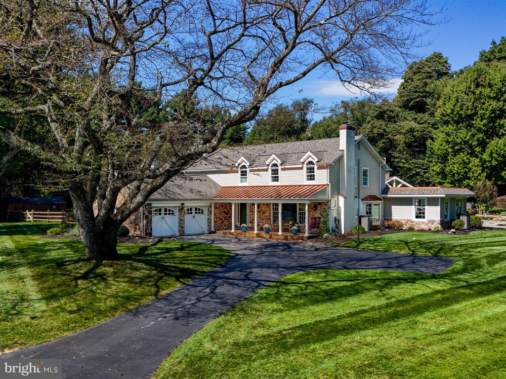 Photo of 935 Skyline Drive, CHESTER SPRINGS, PA 19425 (MLS # PACT2136298)
