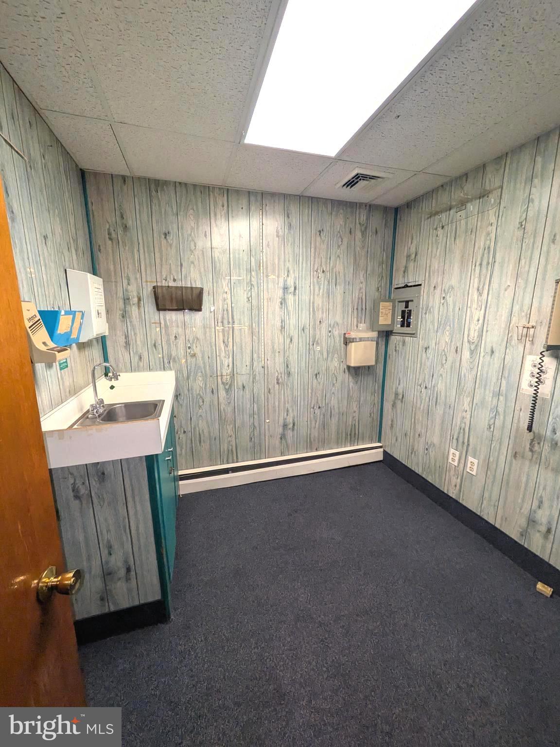 WEST OAK LANE - Commercial Sale